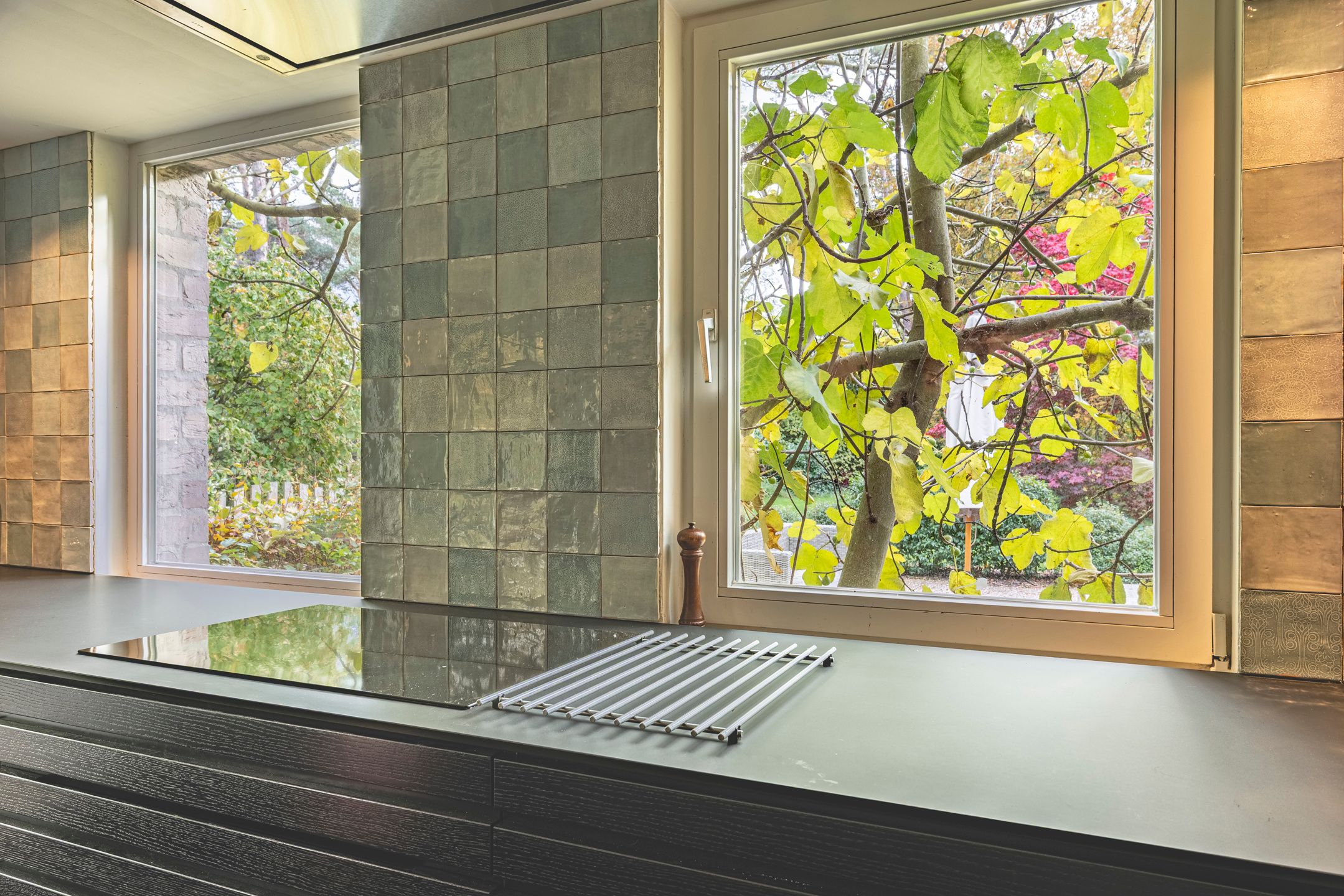 Woning met zwembad op zuidgericht perceel van ca. 2145 m² foto 11