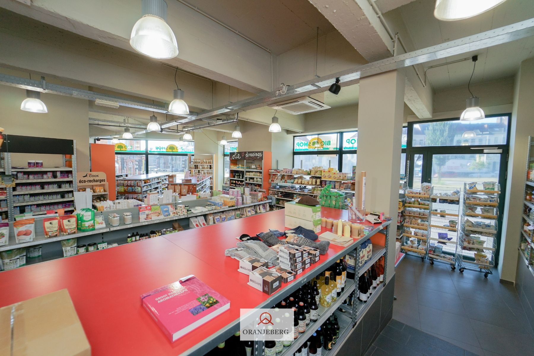 Ruim hoekpand (325 m²) op TOPligging met visibileit foto 17