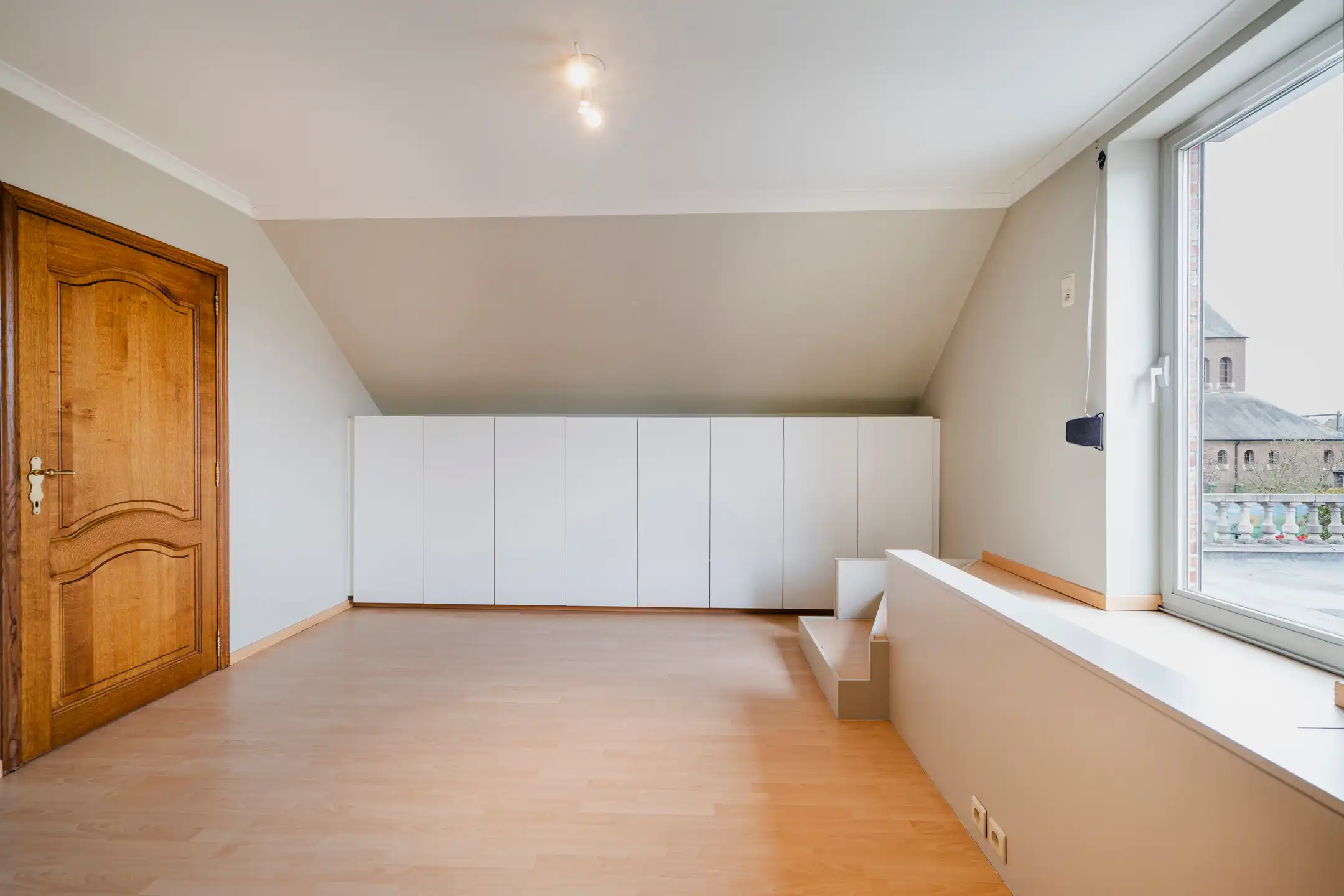 Prachtige dorpswoning op 1.099 m² foto 16