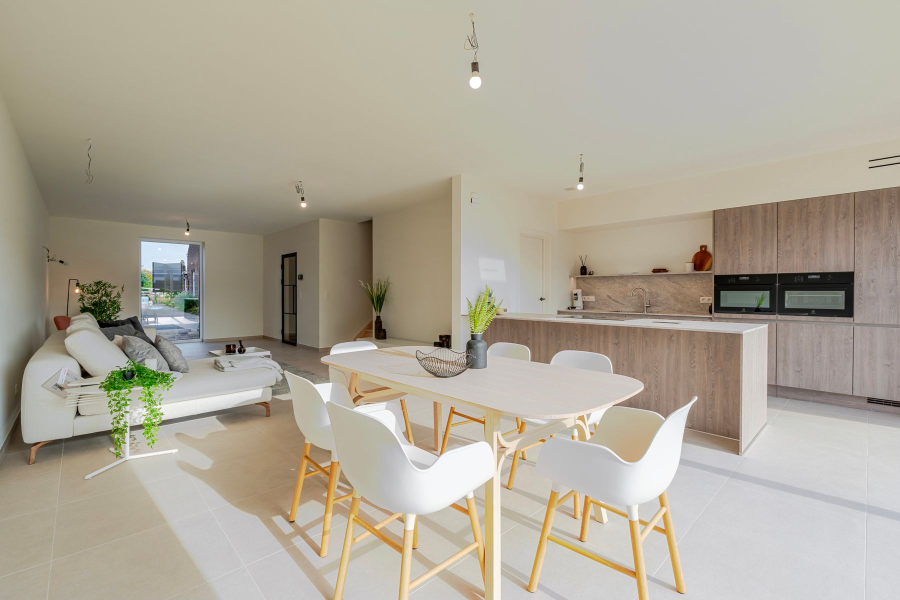 Tijdloze, gesloten woning foto 4