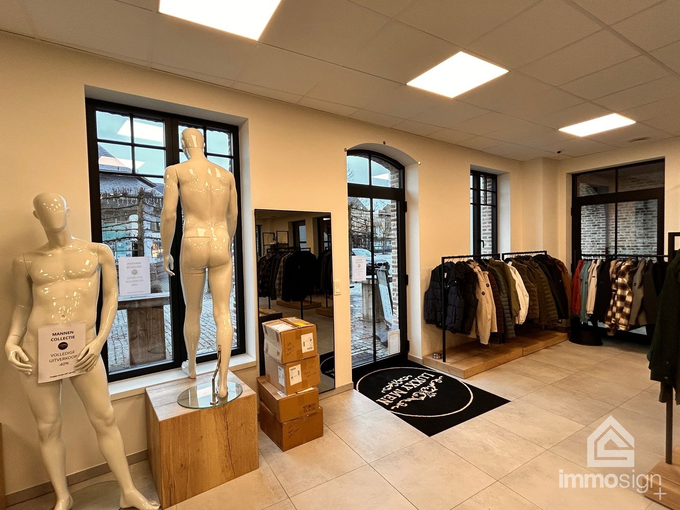 Gelijkvloers handelspand op toplocatie in het hart van Peer! foto 6