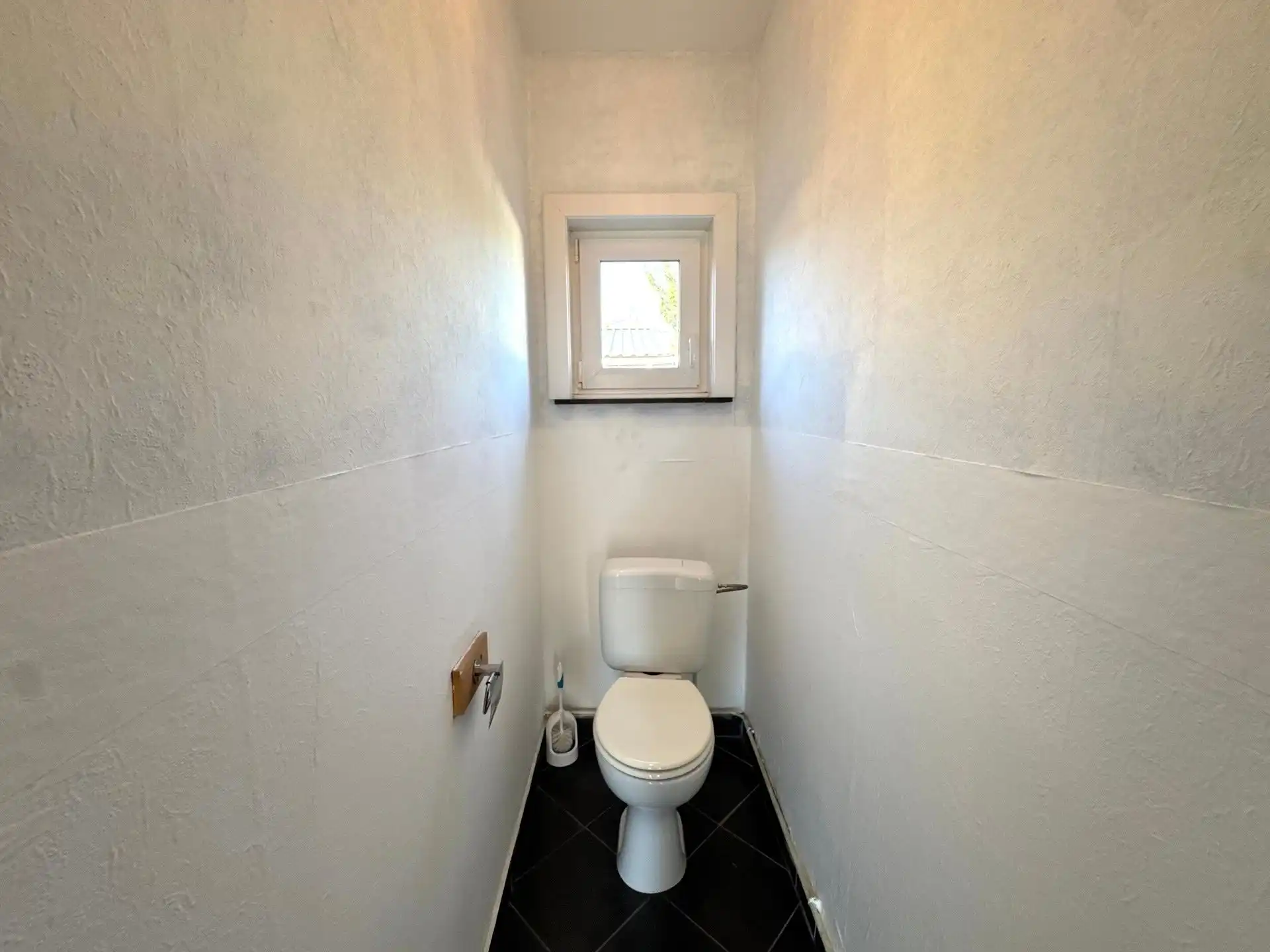 Halfopen bebouwing op rustige locatie in Maasmechelen foto 11