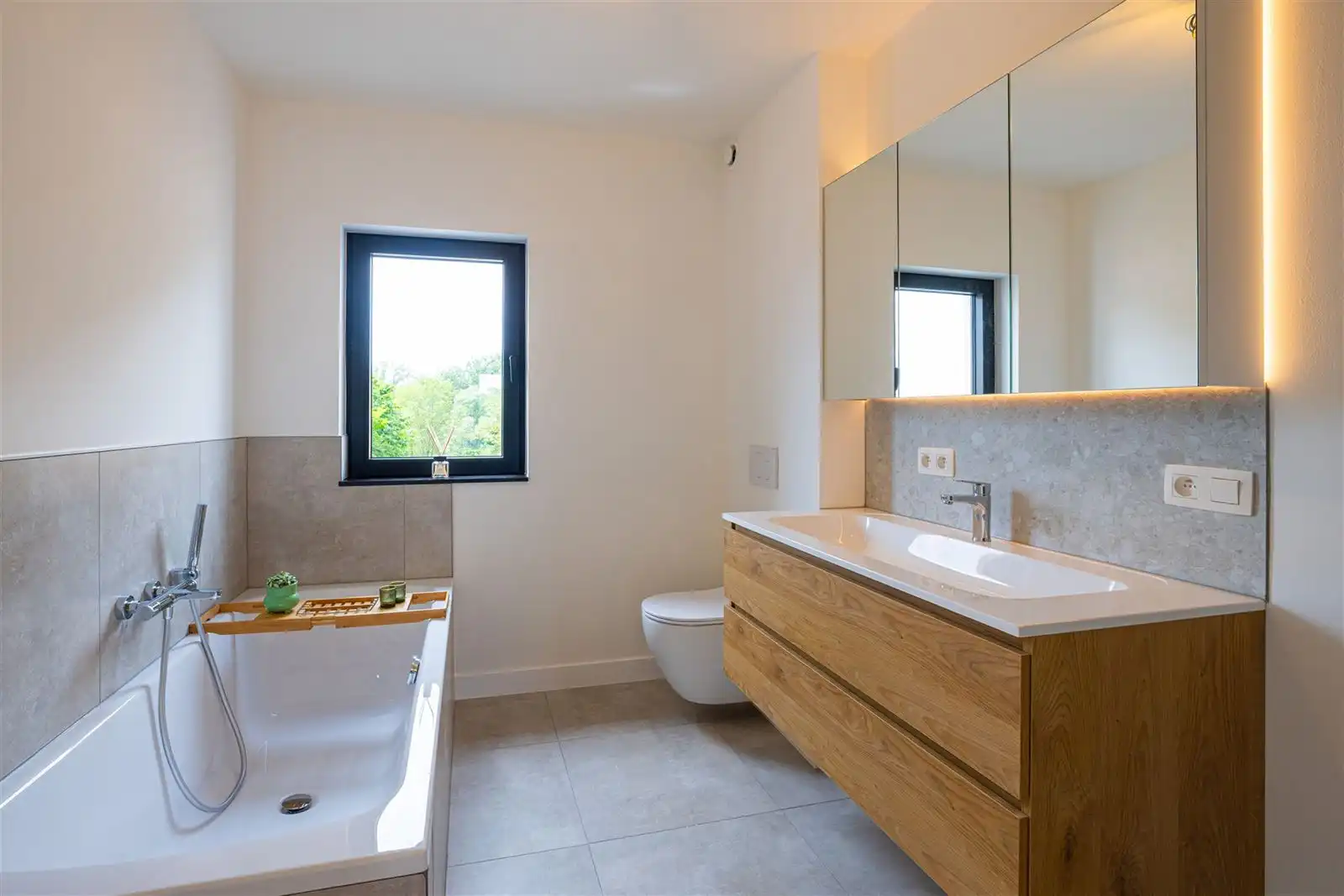 Gerenoveerde woning te Erwetegem (Zottegem)! foto 14