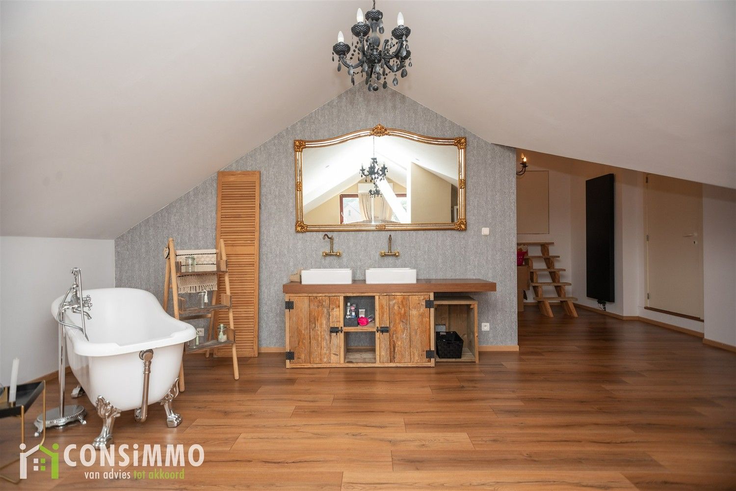 Karaktervolle, charmante woning met 4 slaapkamers in Maasmechelen-Opgrimbie foto 32