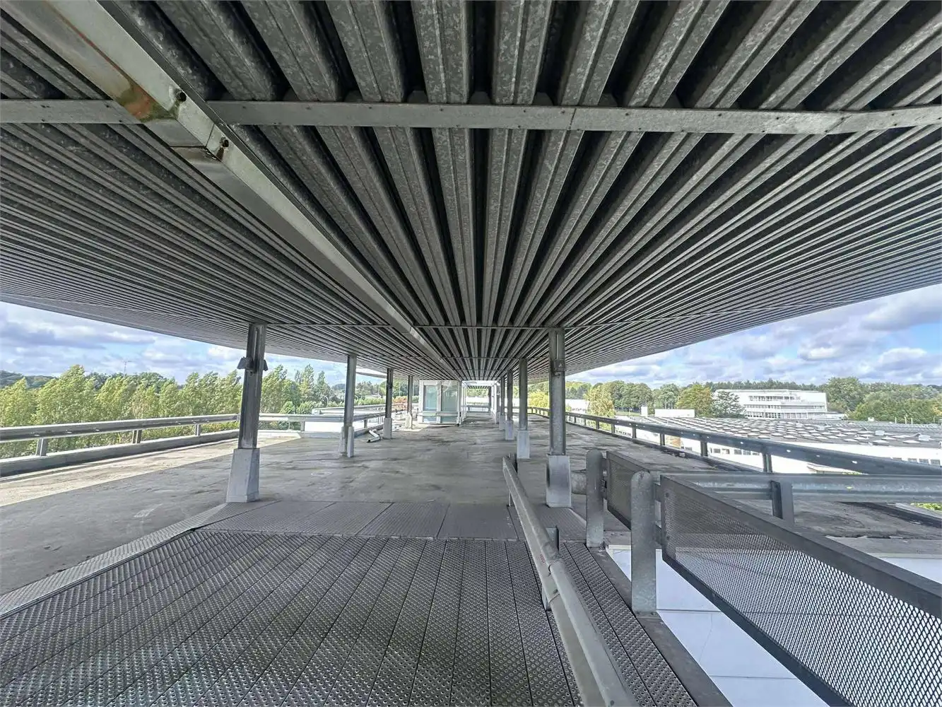 UNIEKE KANTOREN MET PARKING EN VERSCHILLENDE OPPERVLAKTES foto 25