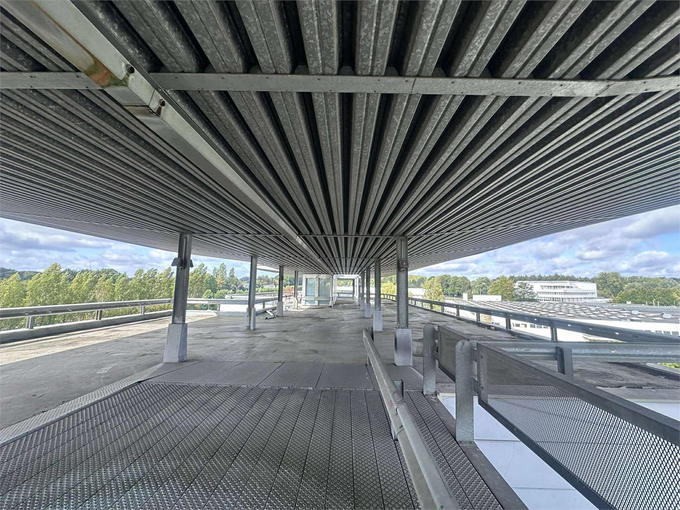 UNIEKE KANTOREN MET PARKING EN VERSCHILLENDE OPPERVLAKTES foto 25