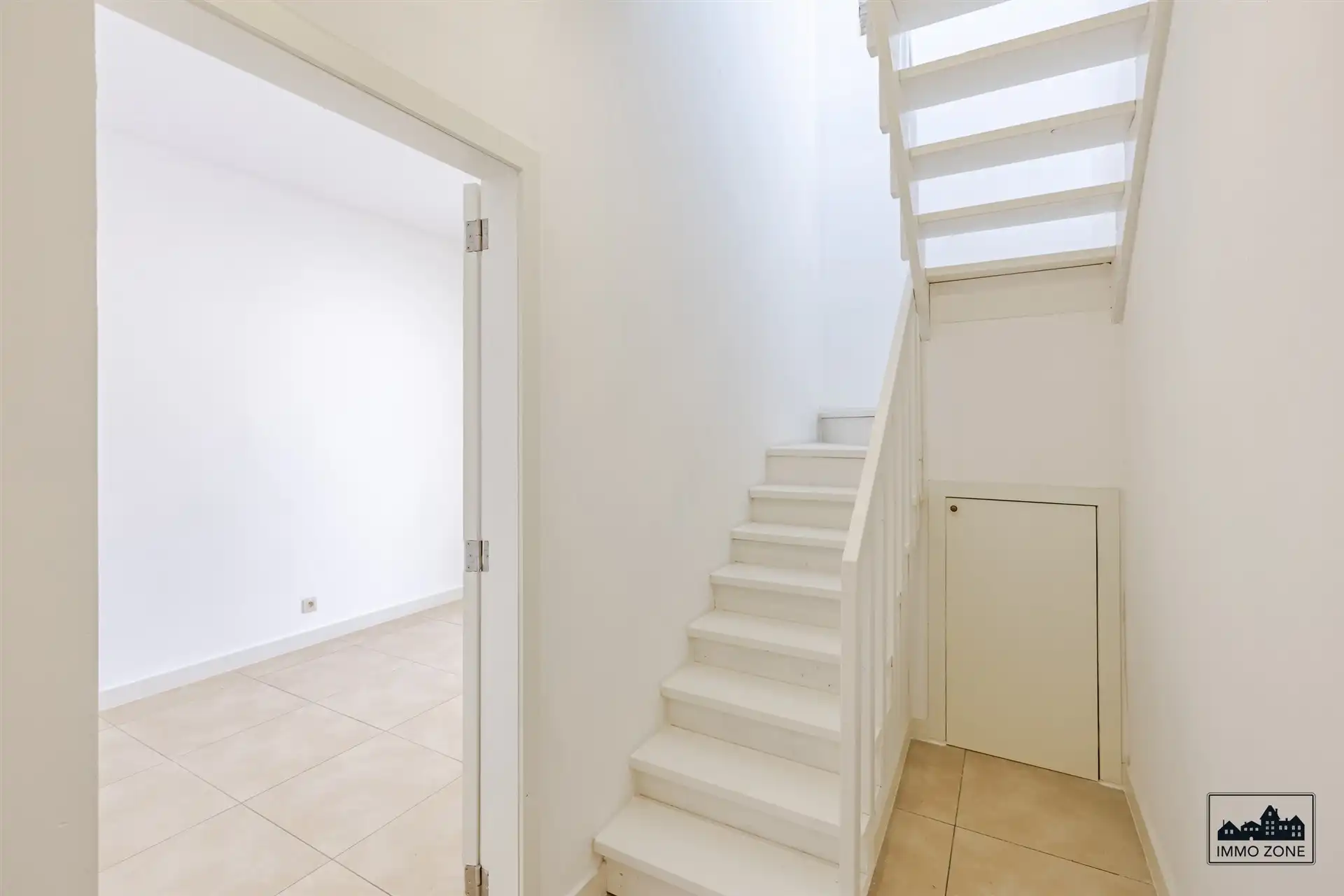 Gerenoveerde 4 slaapkamer woning foto 10