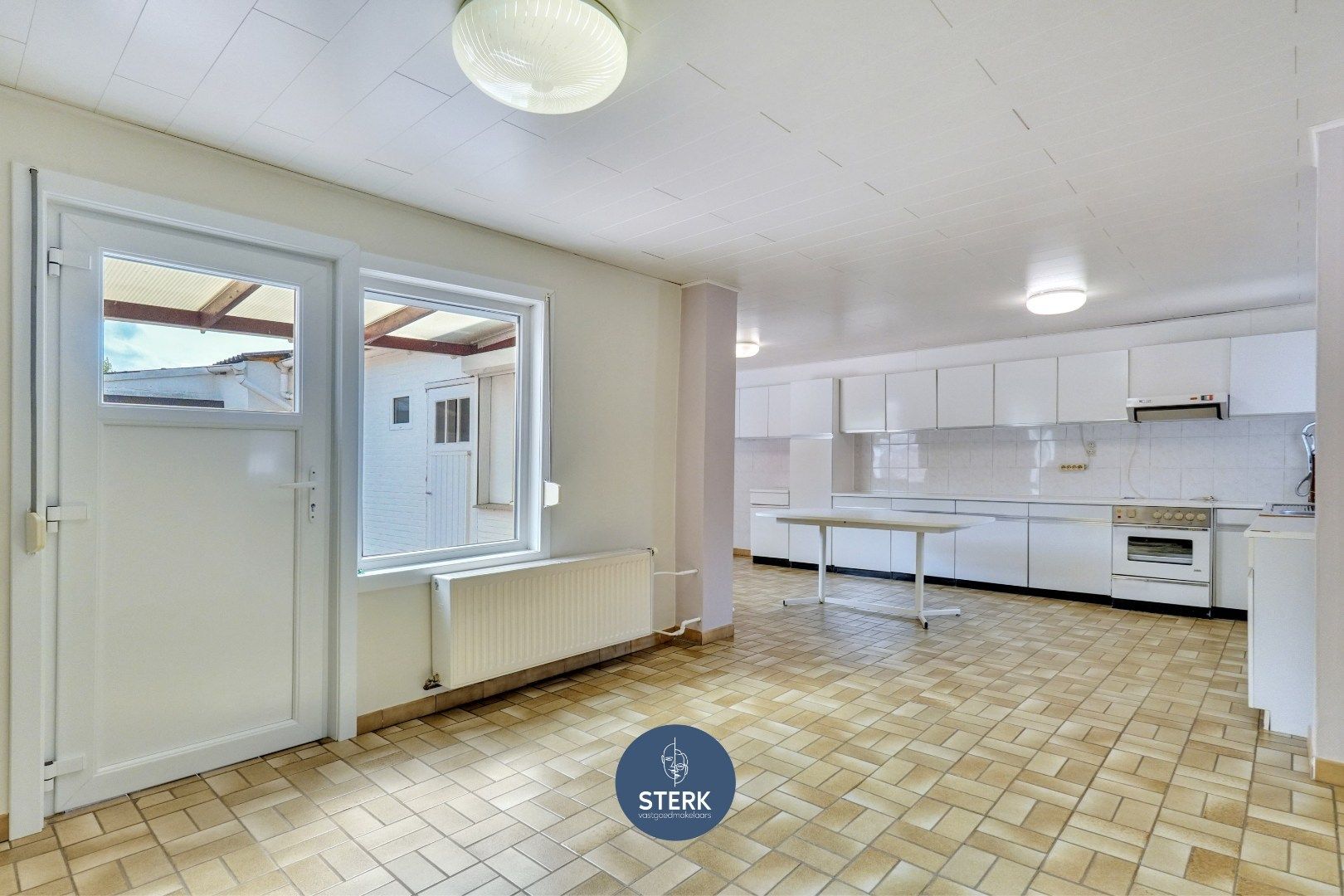 VERZORGDE GEZINSWONING OP EEN ONDERHOUDSVRIENDELIJK PERCEEL IN UIKHOVEN !  foto 9