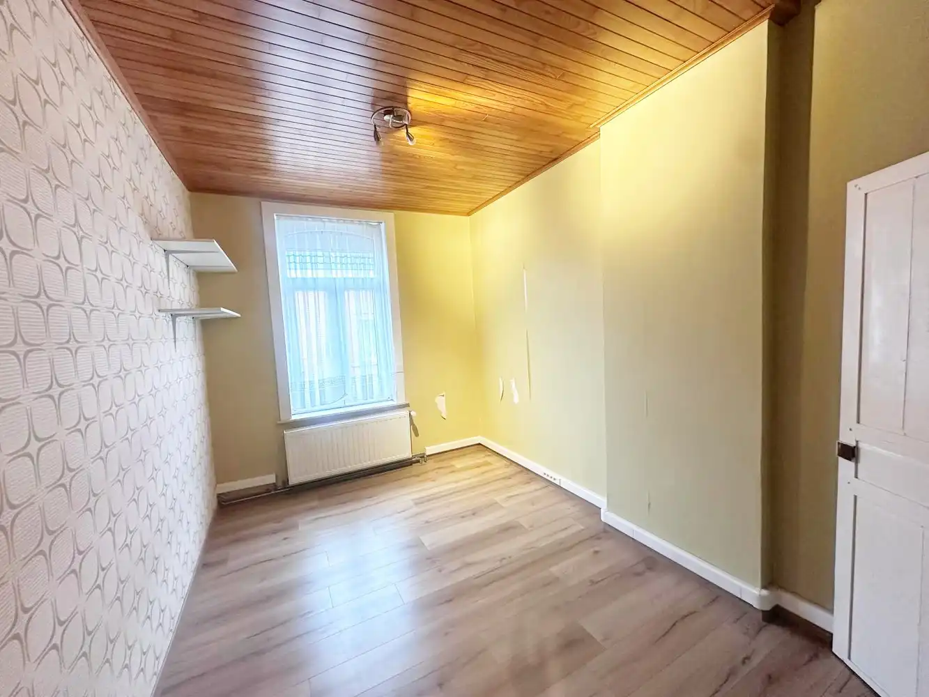 Verrassend ruime instapklare woning met 6 slaapkamers en zonnige tuin – hartje Meerbeke foto 24