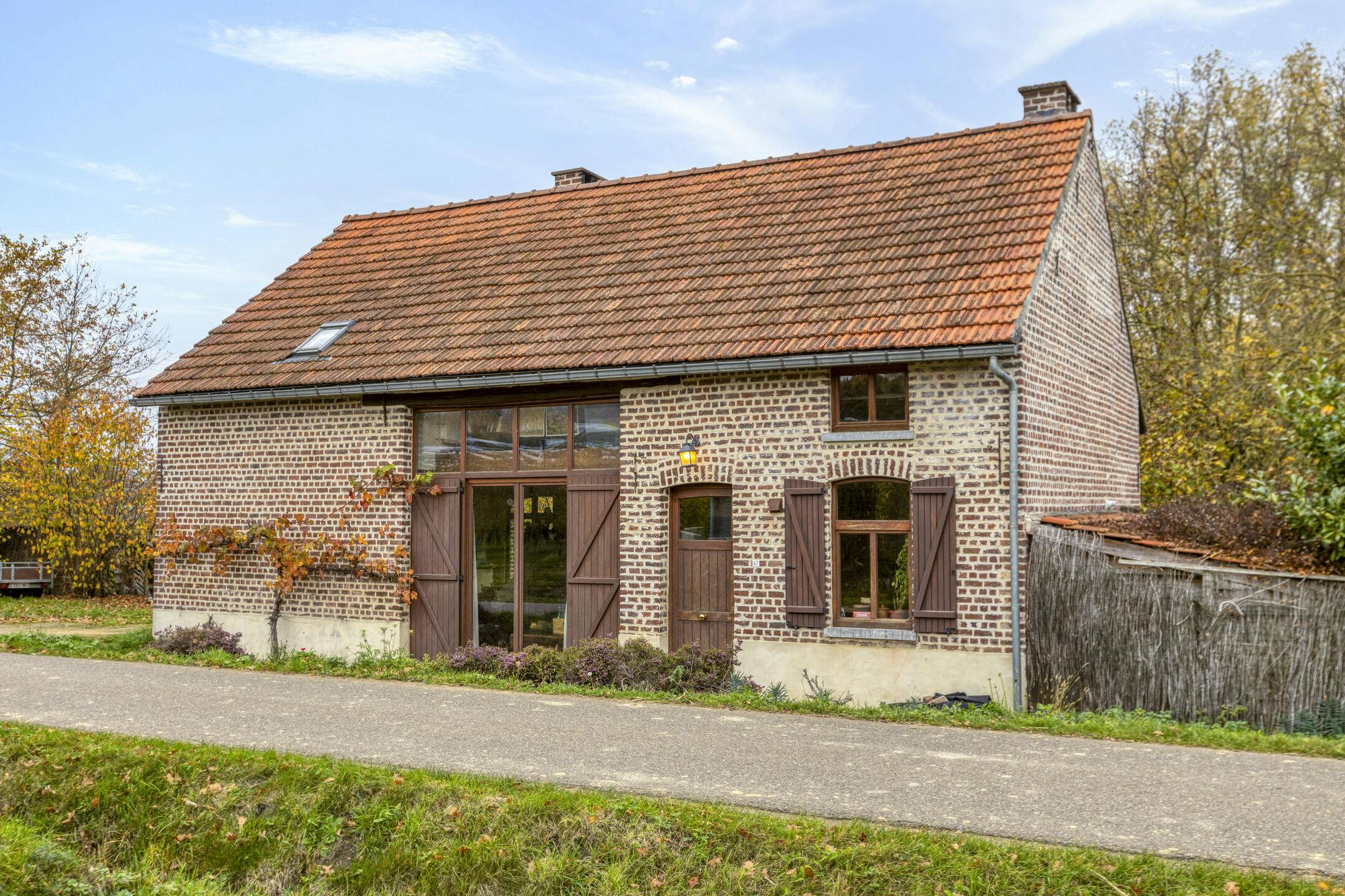 Hoofdfoto van de publicatie: Karaktervolle woning met uitgestrekt perceel van 1HA31A te Halen