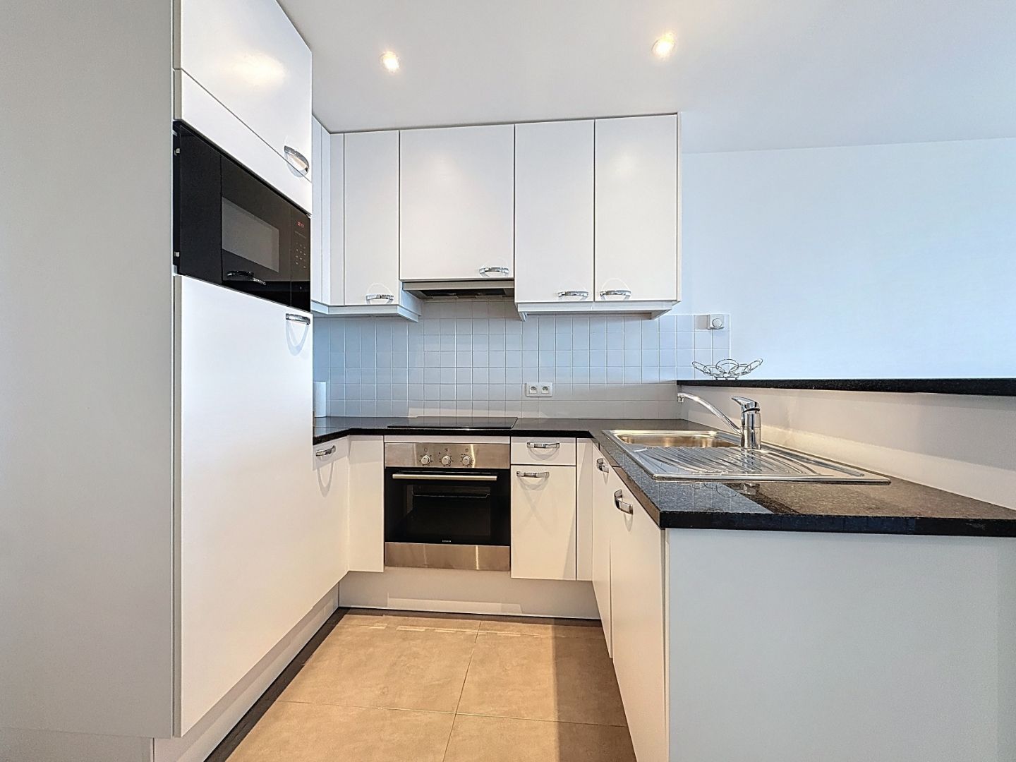 Instapklaar appartement op de Zeedijk van De Panne. foto 4