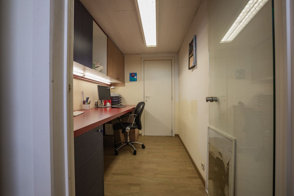 Halfopen woning met tuin, garage en pergola foto 20