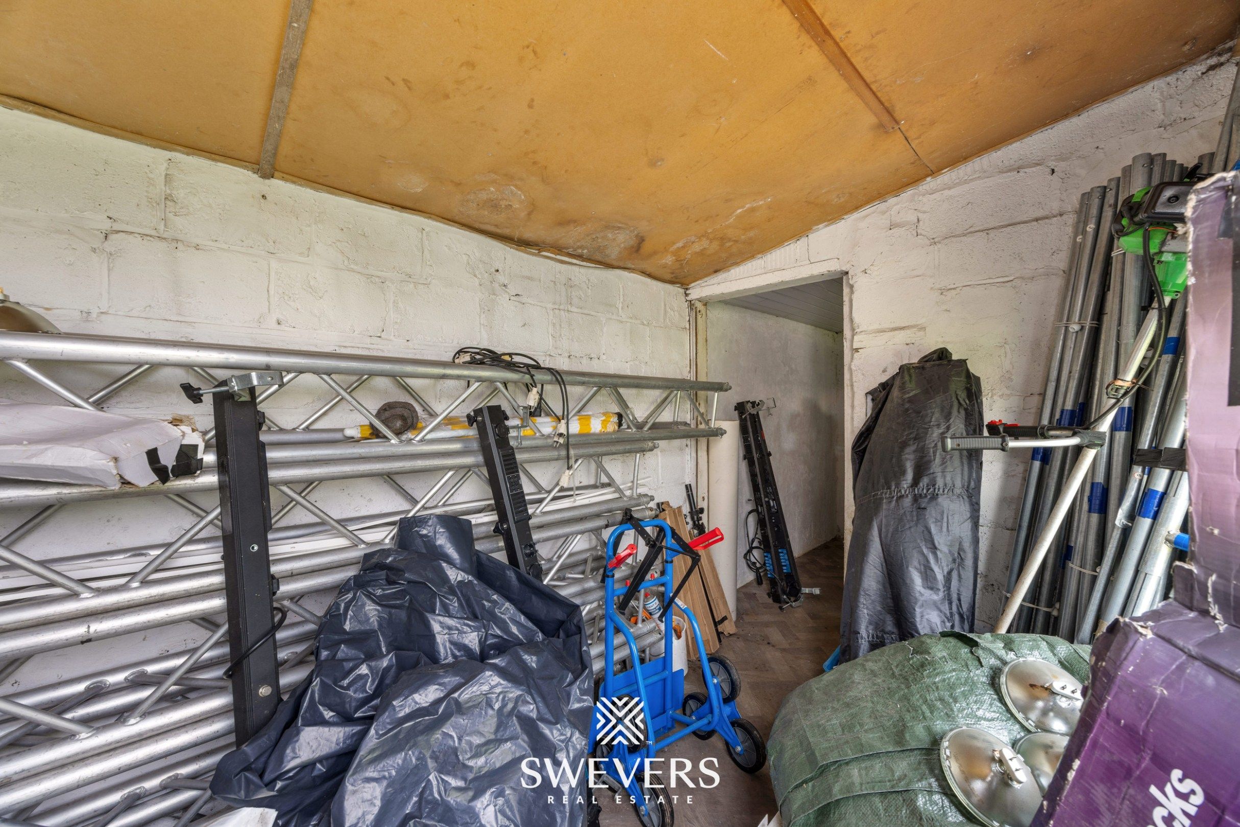 Te renoveren open bebouwing met groot perceel in rustige straat in Bilzen foto 23