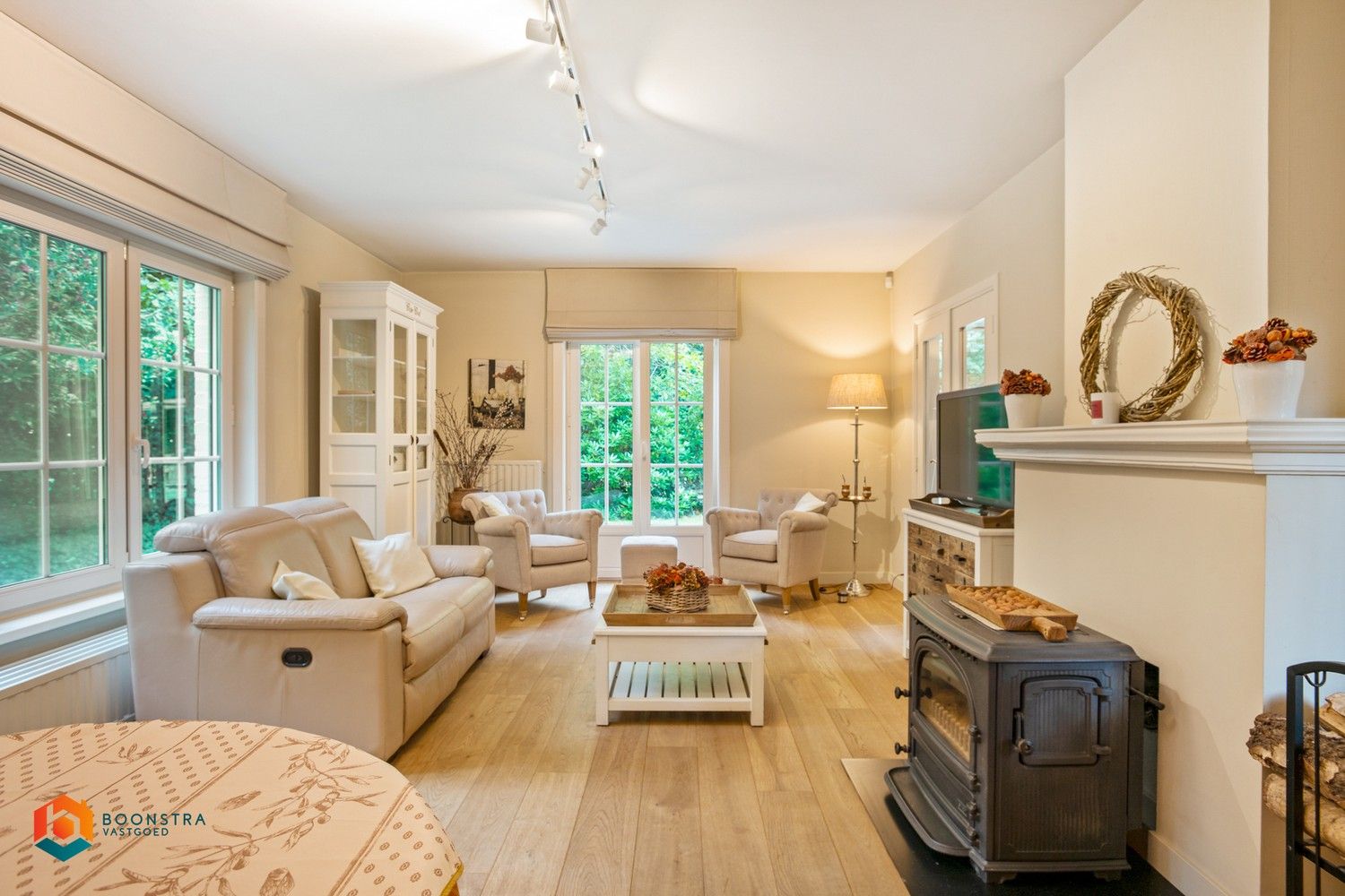 Charmante instapklare, landelijke woning in doodlopende straat te Keerbergen. Volledig gerenoveerd, 3 slaapkamers foto 4