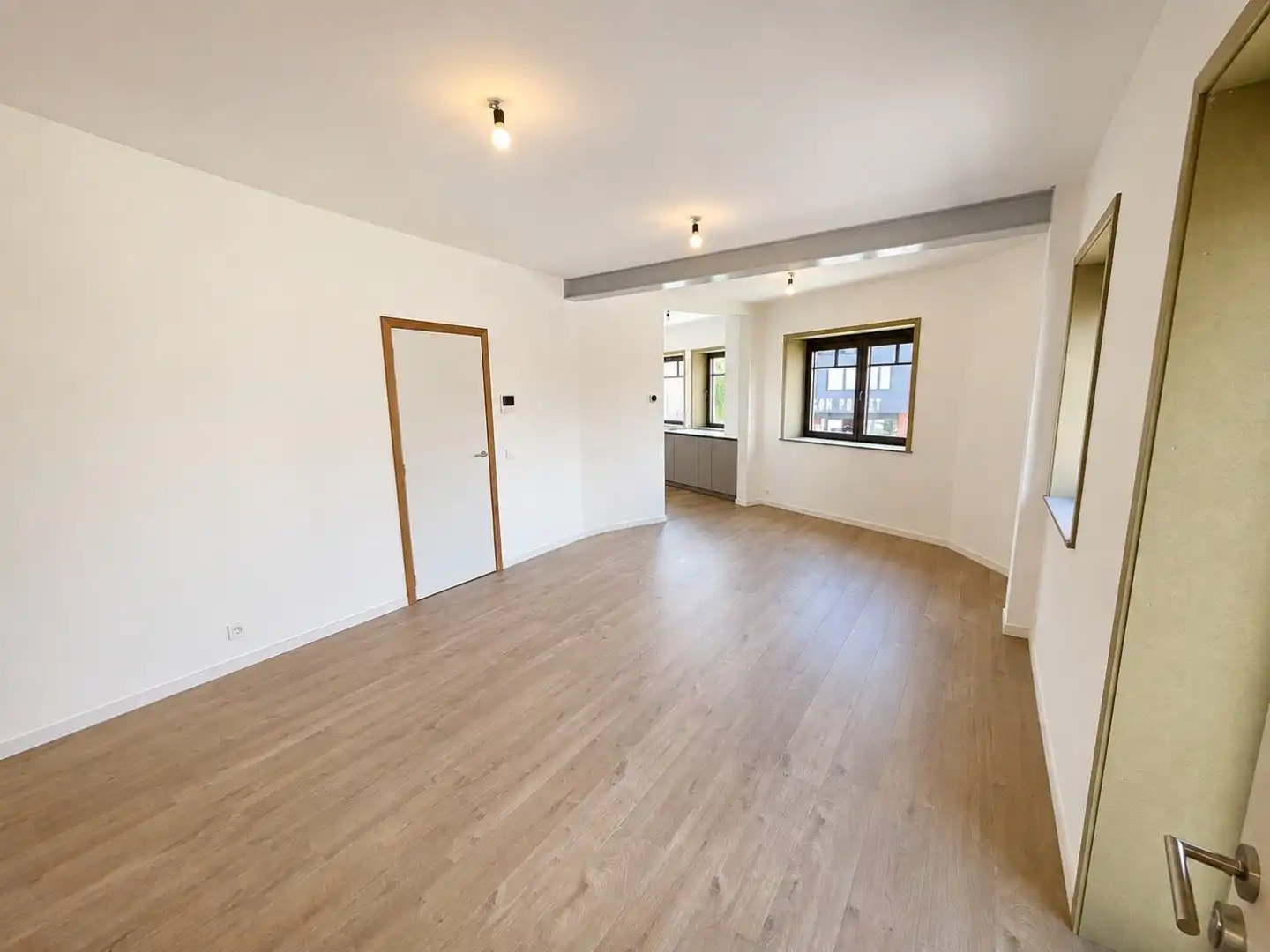 Leuk appartement met 2 slaapkamers & terras - Pius X foto 3