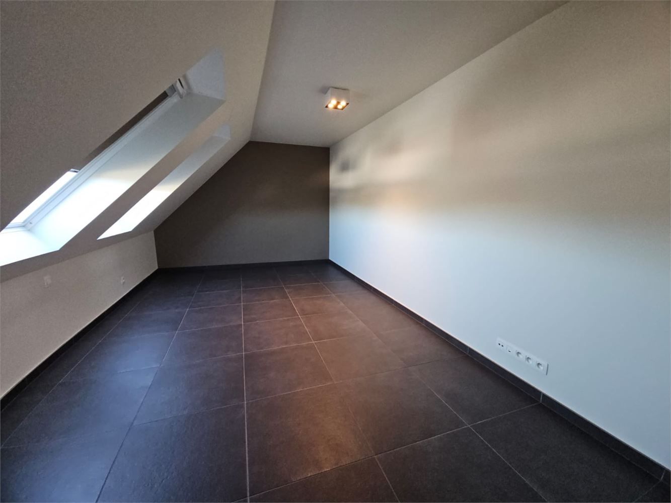 Duplex appartement met 3 slpks, terras (12,63m²) en 3 parkeerplaatsen (Moerbeke) foto 27