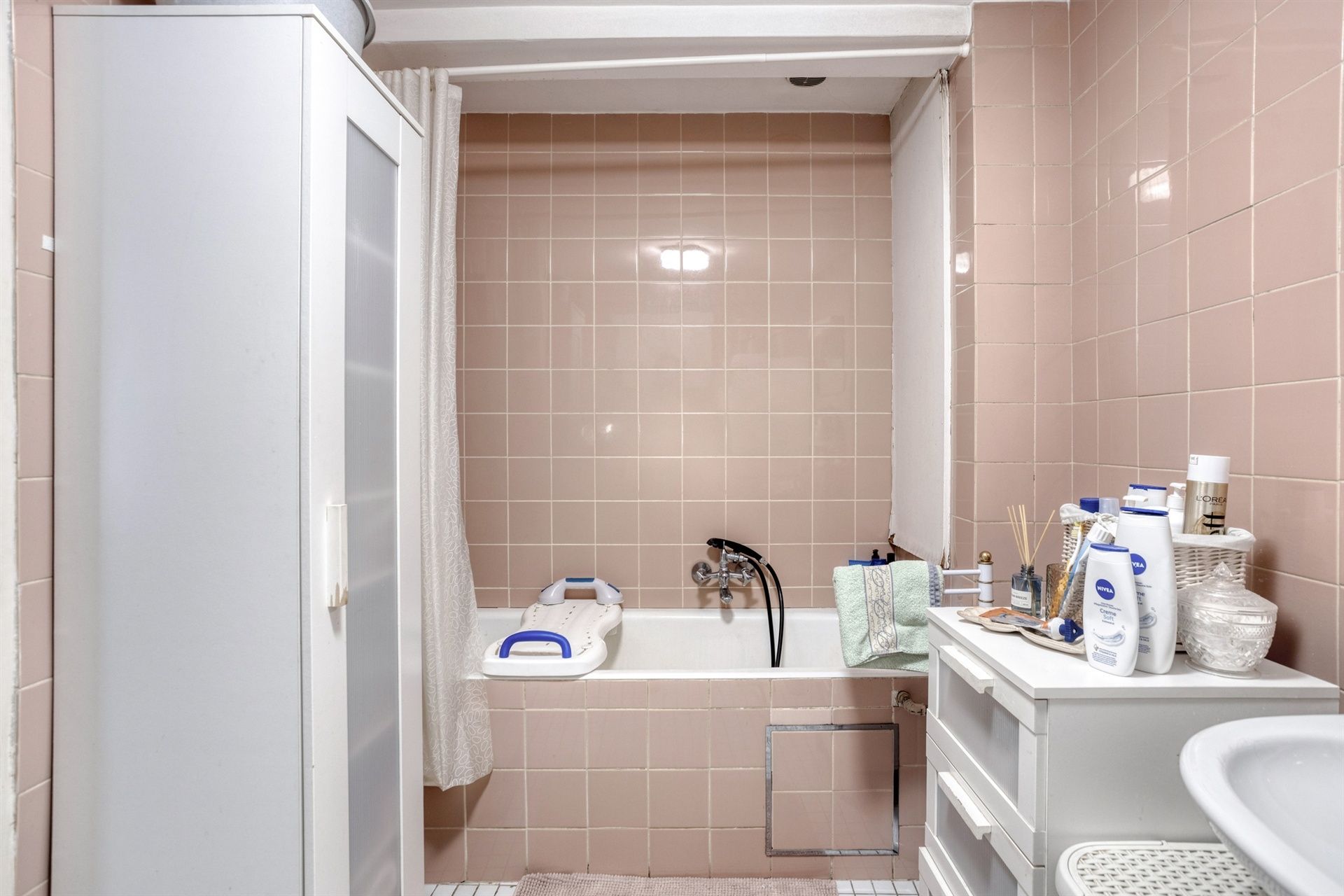 Zeer ruim, zonovergoten appartement met 3 slaapkamers! foto 22