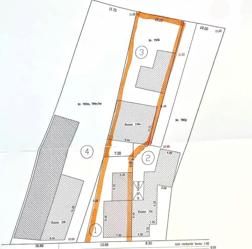  Perceel geschikt voor woning in halfopen bebouwing in het gezellige Uikhoven foto 1