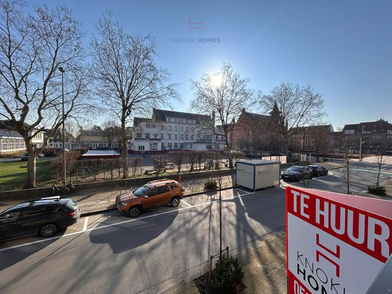 Ongemeubeld twee slaapkamer appartement in de Piers De Raveschootlaan te Knokke. foto 13