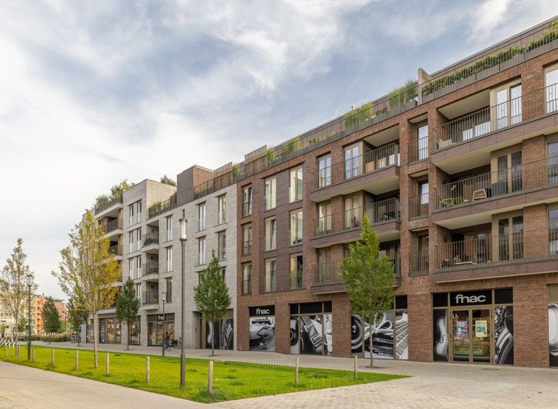 Opstapje naar de hemel aan de blauwe Boulevard - mèt dubbele garage! foto 27