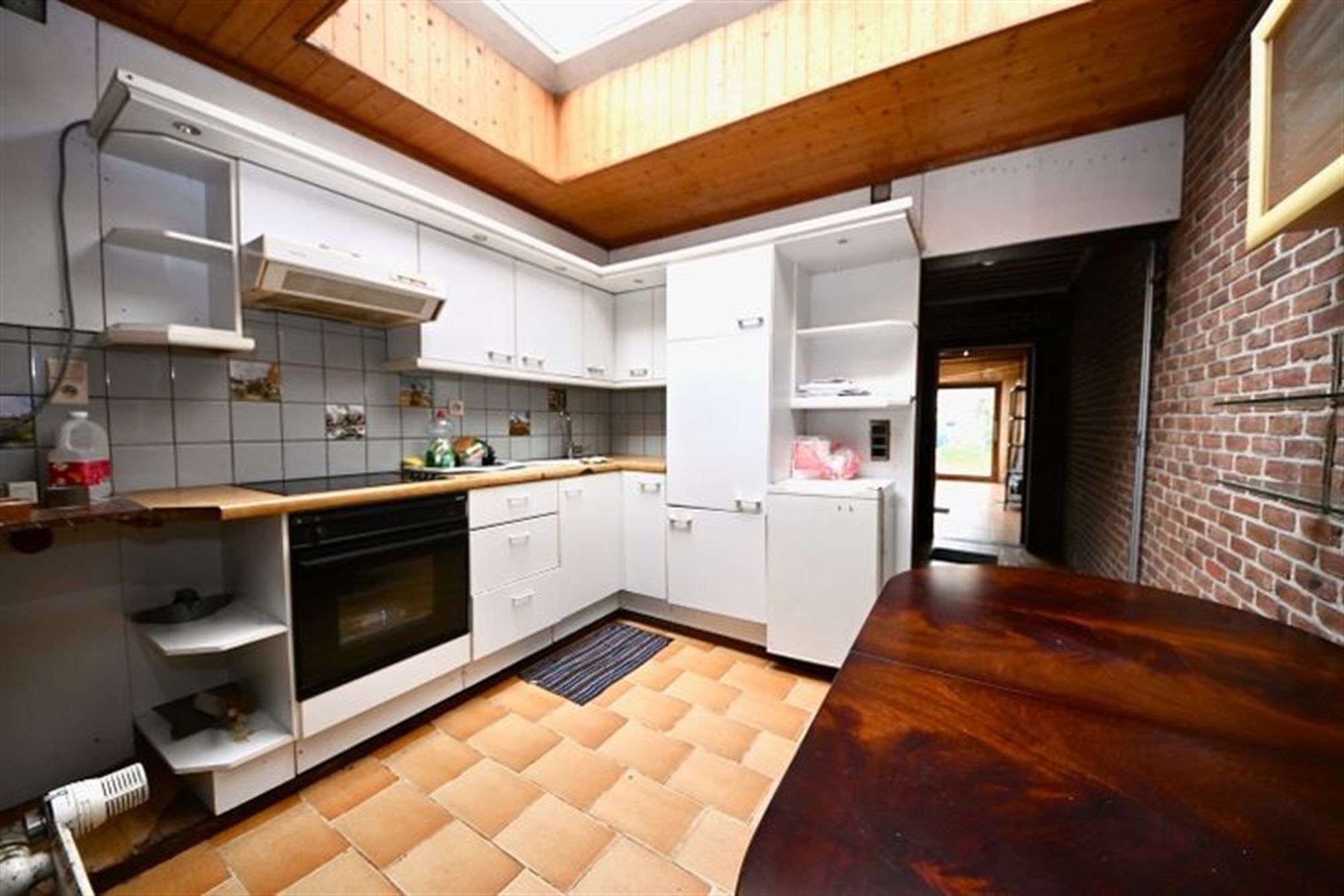 Te renoveren woning met 2 slaapkamers en tuin. foto 6