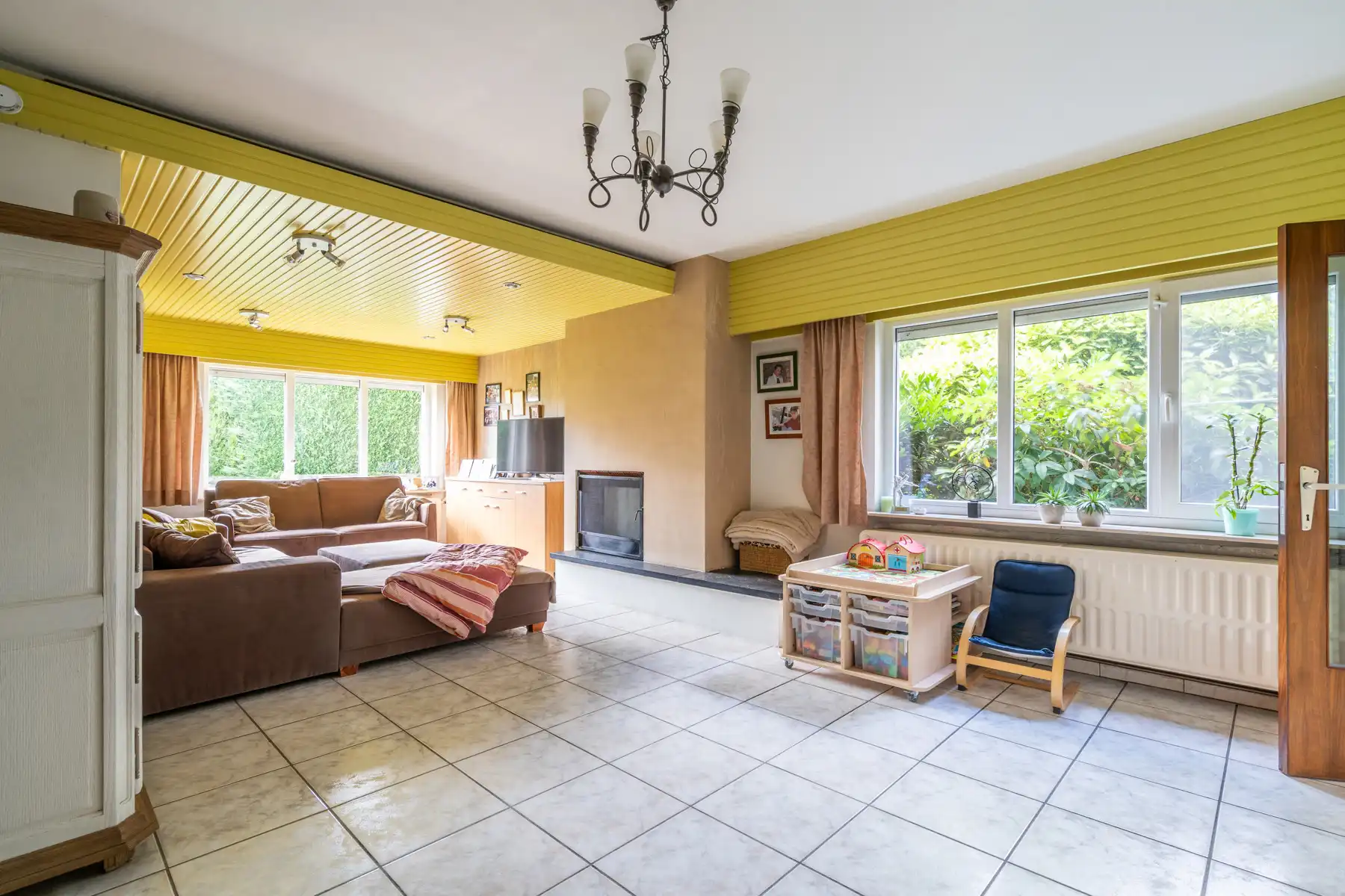 Ruime gezinswoning met 5 slaapkamers op 934 m² in Brecht foto 4