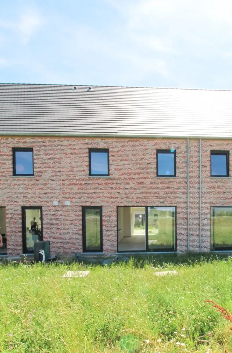Prachtige nieuwbouwwoning te huur foto 6