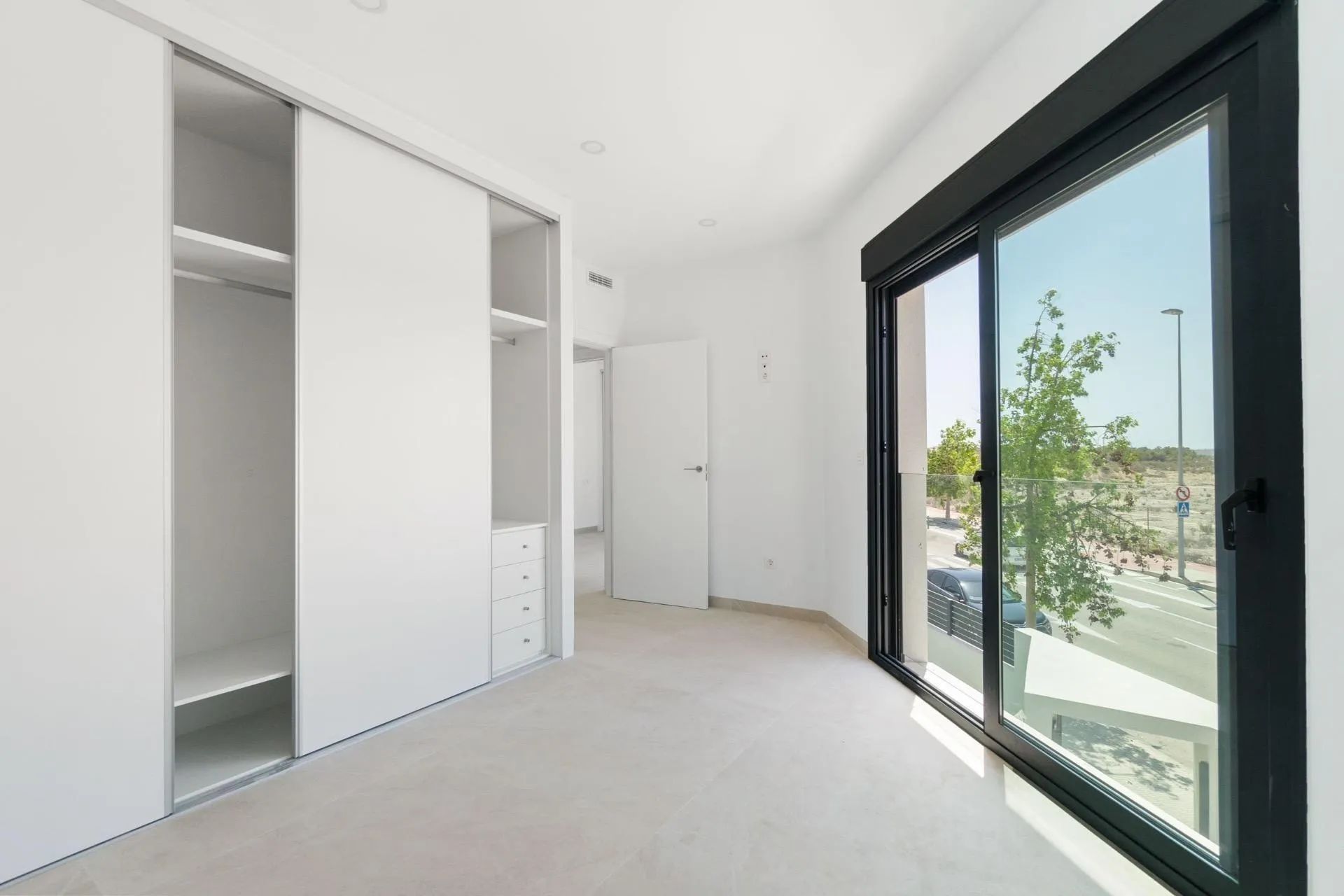 Ontdek jouw droomhuis: exclusieve halfvrijstaande villa met privézwembad in Benijofar! foto 14
