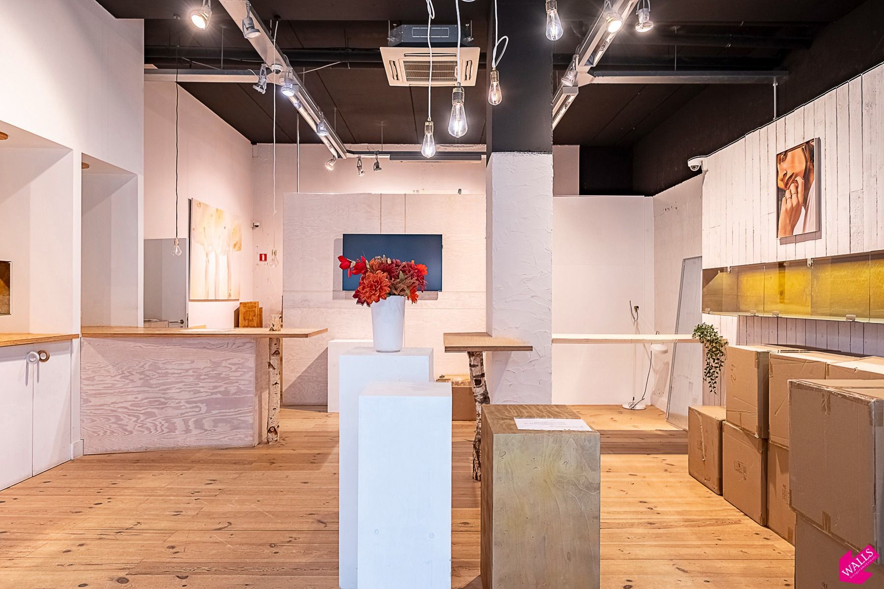 Mooie winkel tegenover ModeNatie foto 2