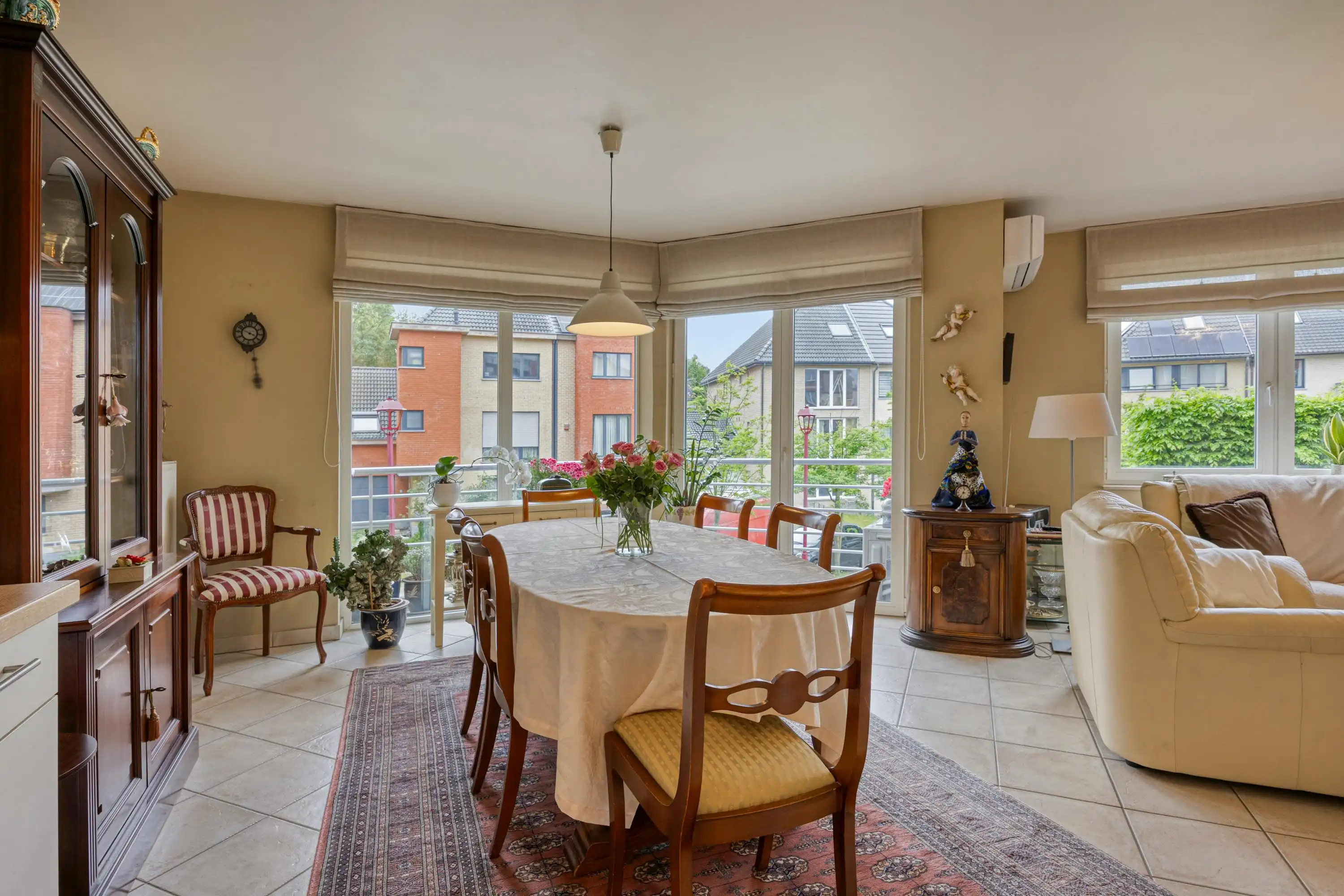 Lichtrijk appartement te koop in residentiële wijk te Jette foto 6