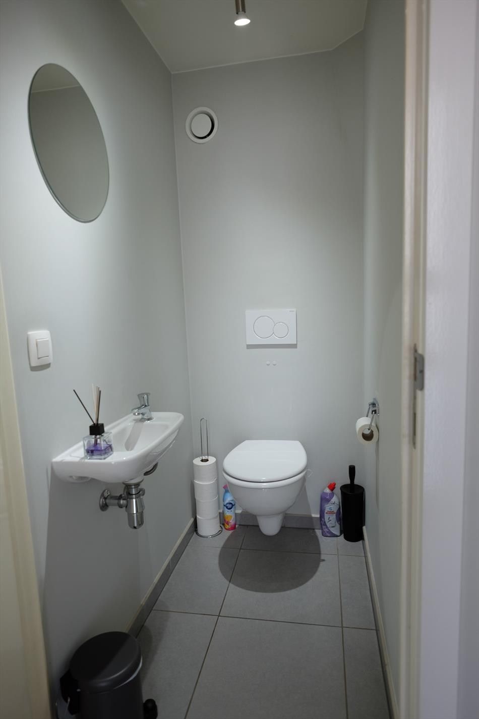 Recente rijwoning met garage foto 7