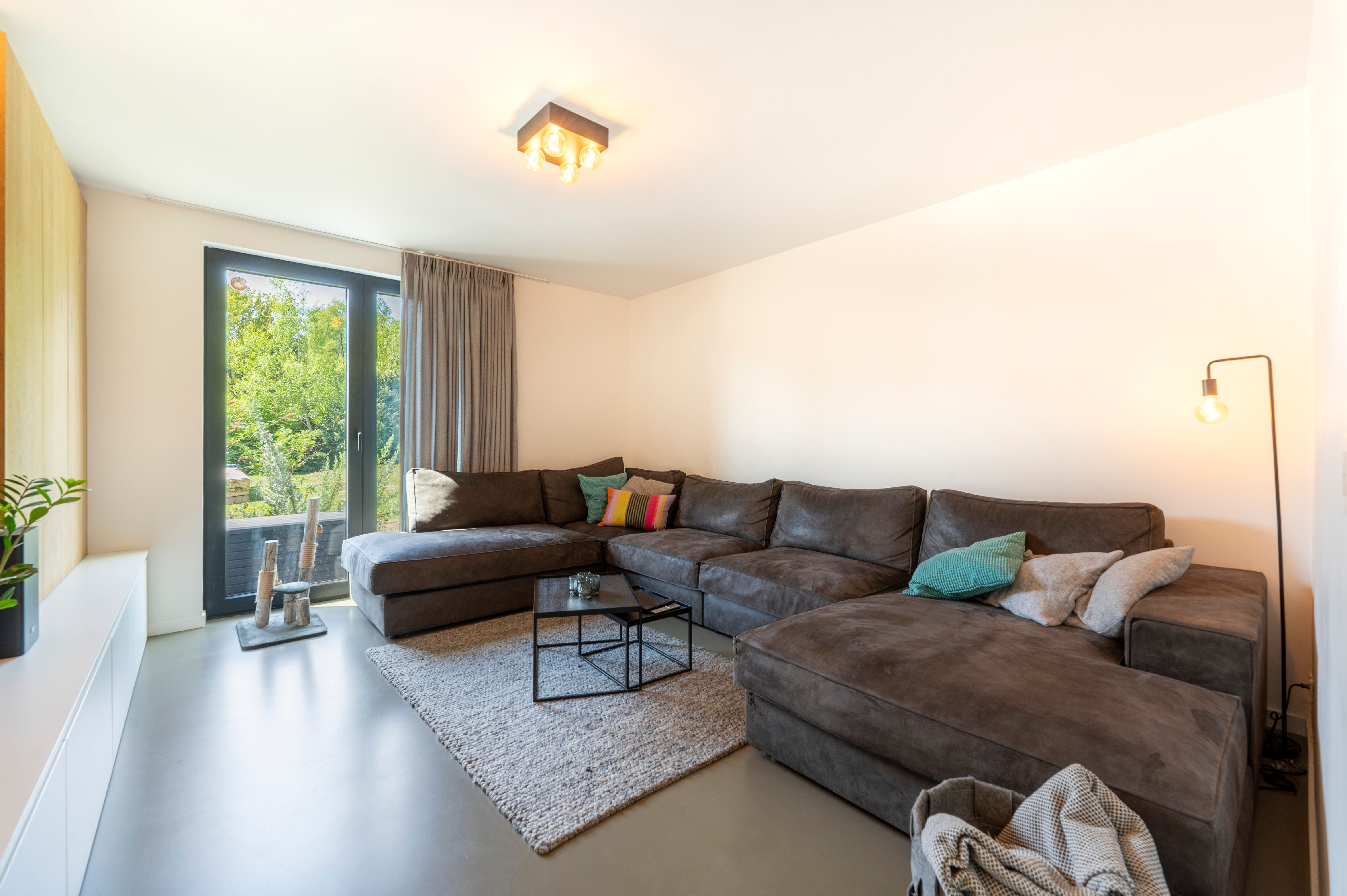 Recente woning in landelijke omgeving. foto 8