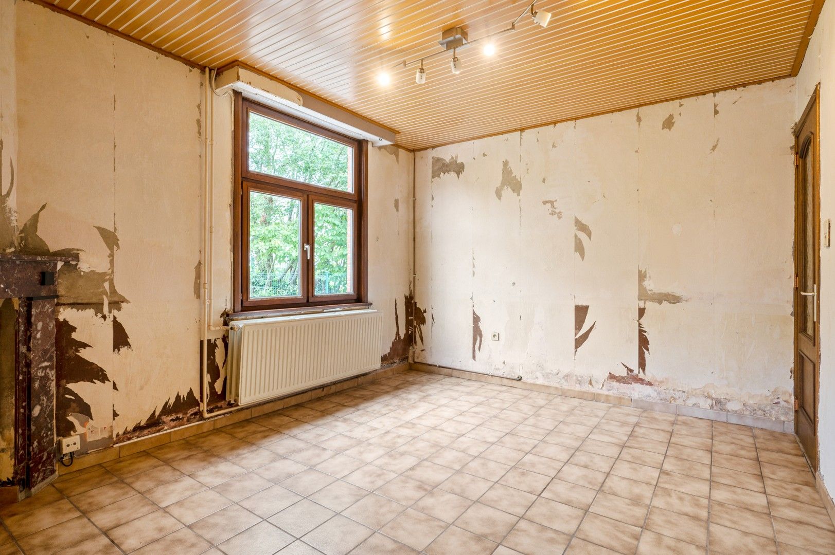 Te renoveren woning met tuin en garage in Wolfsdonk! foto 8
