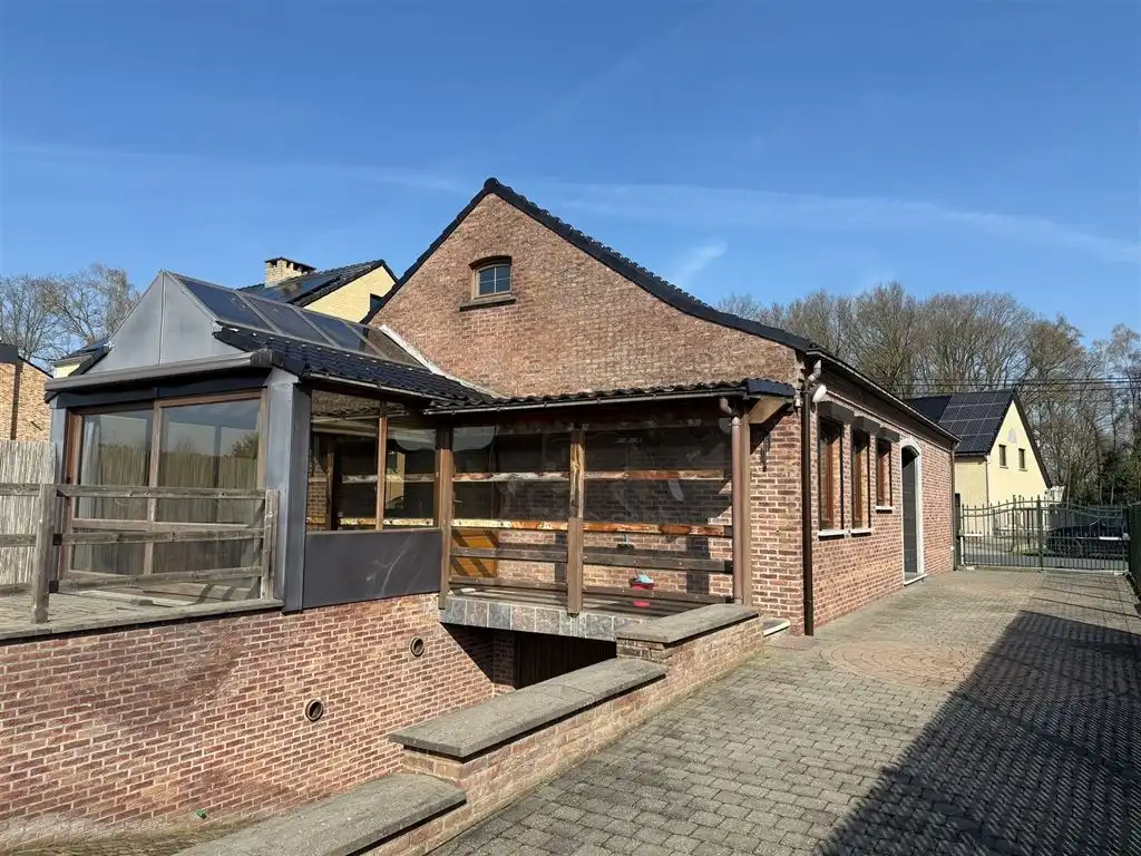Gelijkvloerse vrijstaande woning foto 38