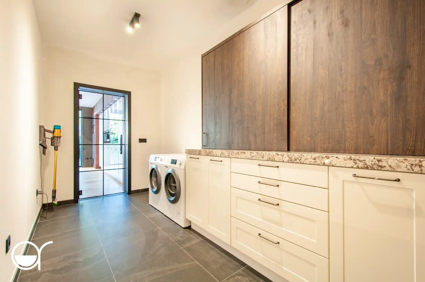 Ruime nieuwbouwwoning met vier slaapkamers in Sint-Amandsberg. foto 7