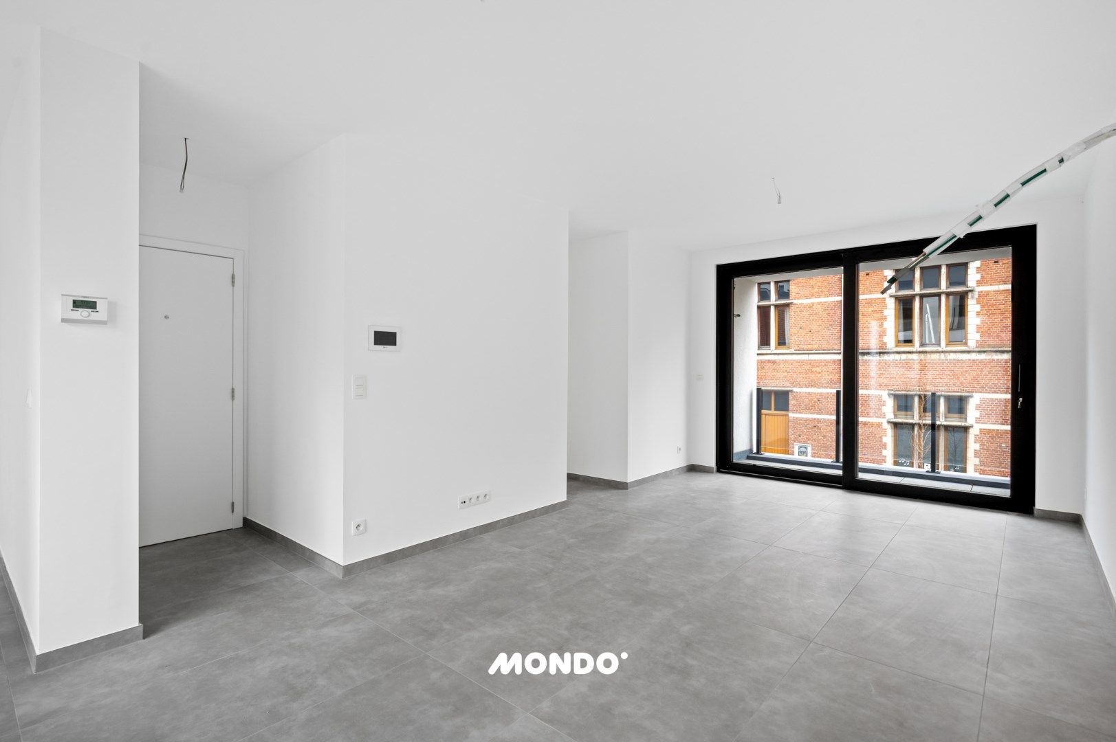 Nieuwbouw appartement met twee terrassen! foto 2