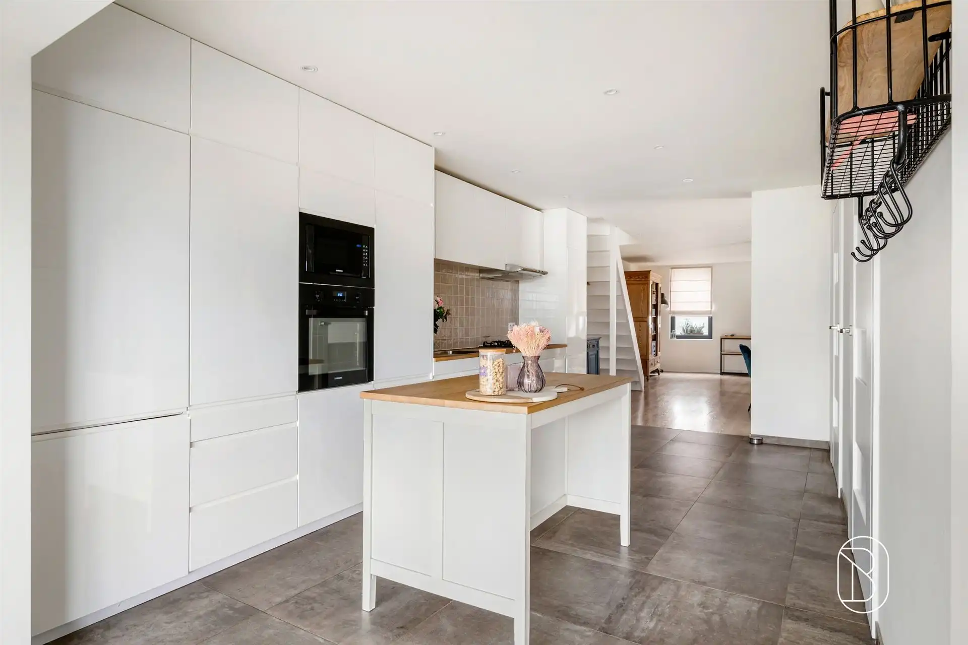 Volledig vernieuwde woning met 3 slaapkamers foto 11