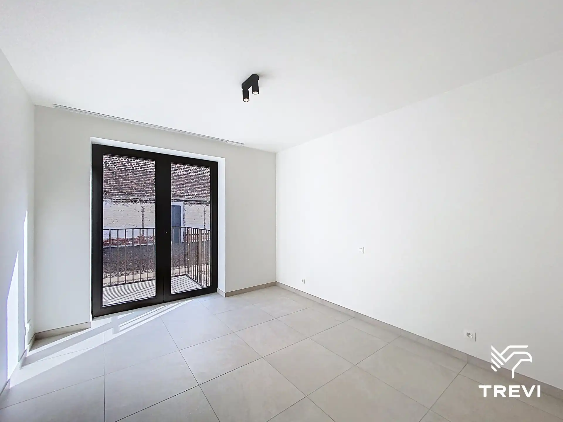 Nieuw huis met 3 slaapkamers en exterieur foto 4