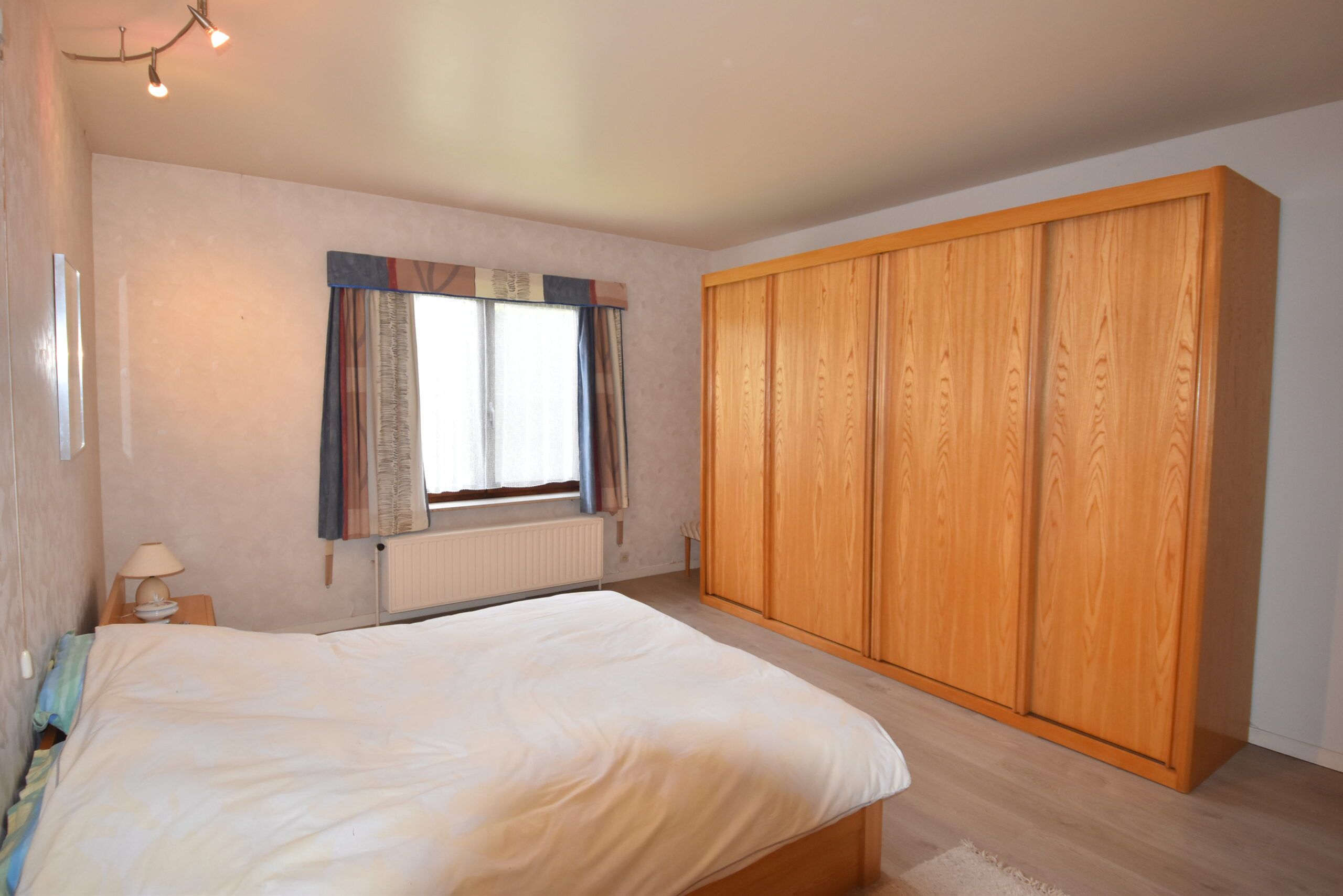 Prachtige tijdloze villa (3 slpks) met mooie tuin in Belsele. foto 32