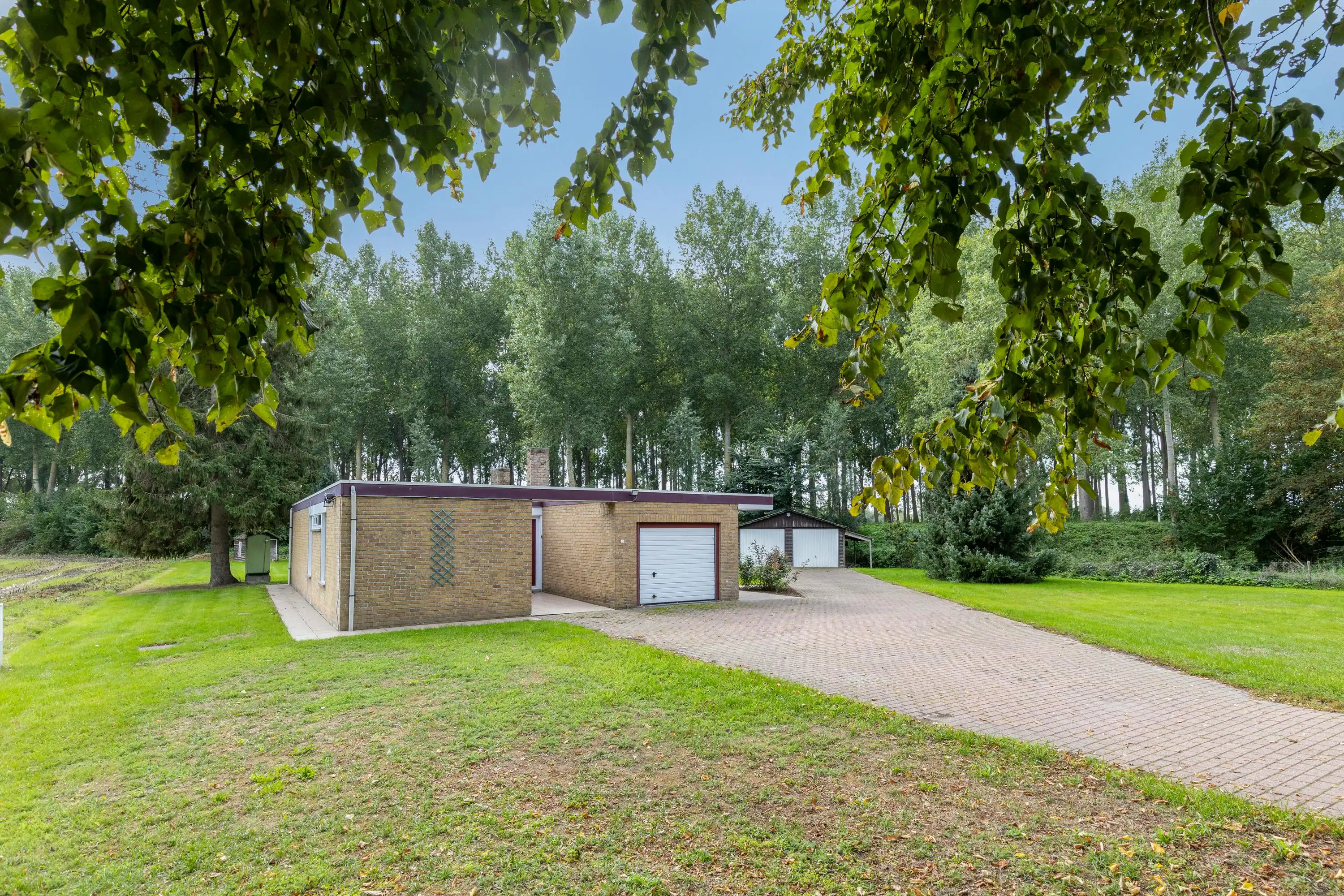 Idyllisch gelegen huis te Moerkerke (Damme) foto 3