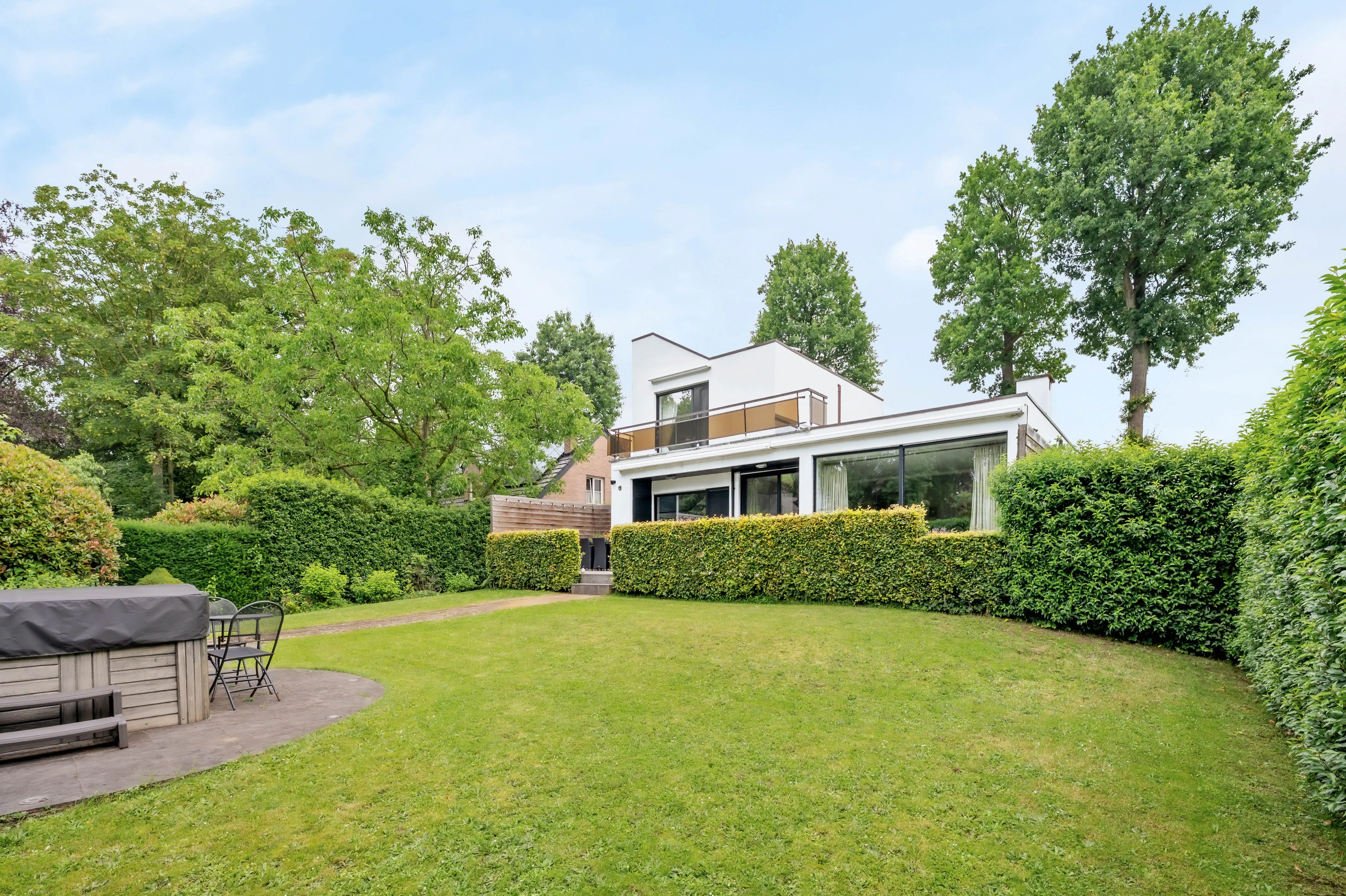 Stijlvolle split-levelvilla met veel licht en ruimte foto 33