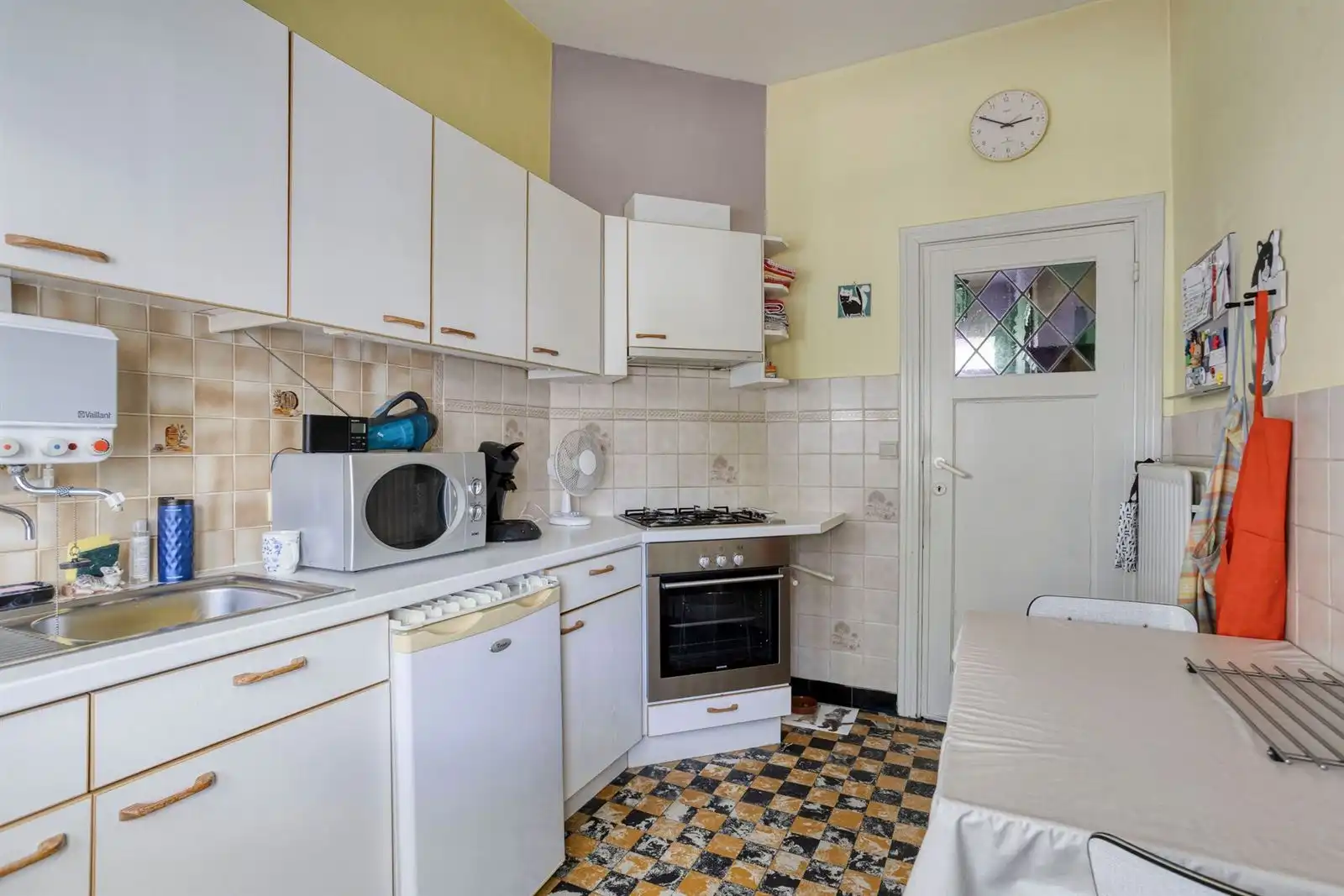Ruime 2-gevelwoning met tuin en mogelijks 4 slaapkamers foto 11