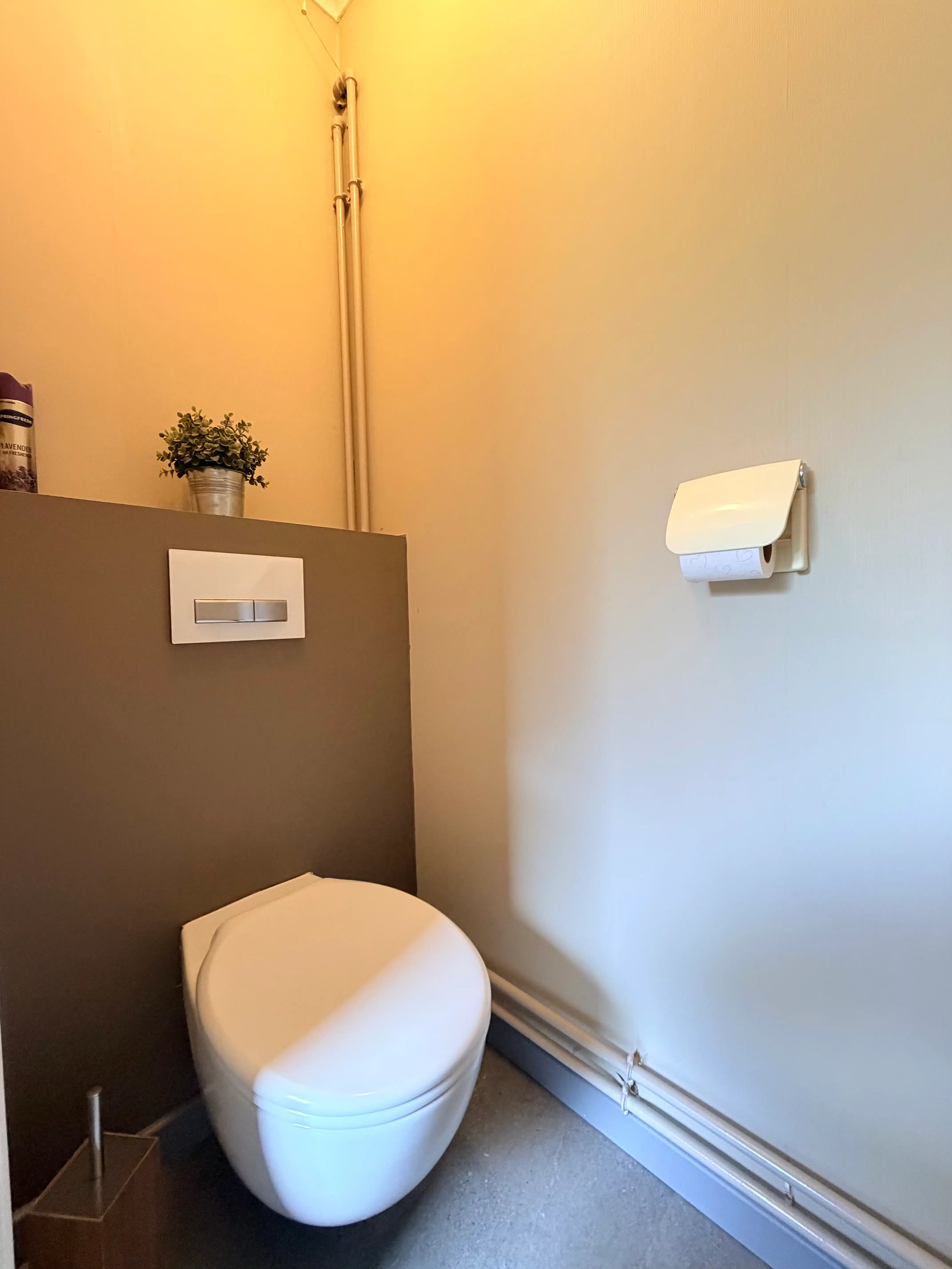 Genk, Westerwennel 25: Gelijkvloerse woning met 3 slaapkamers in een rustige woonwijk met een prachtig onderhouden tuin. foto 22