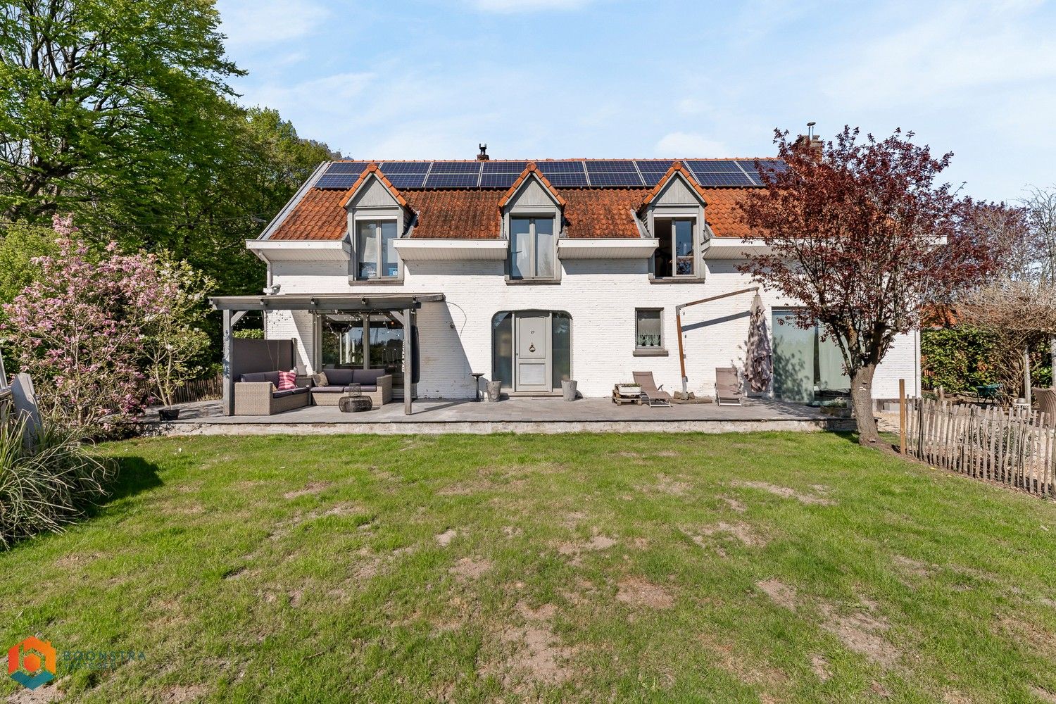 Instapklare woning met 4 slpkrs, tuin en zwembad te Sint-Katelijne-Waver foto 10
