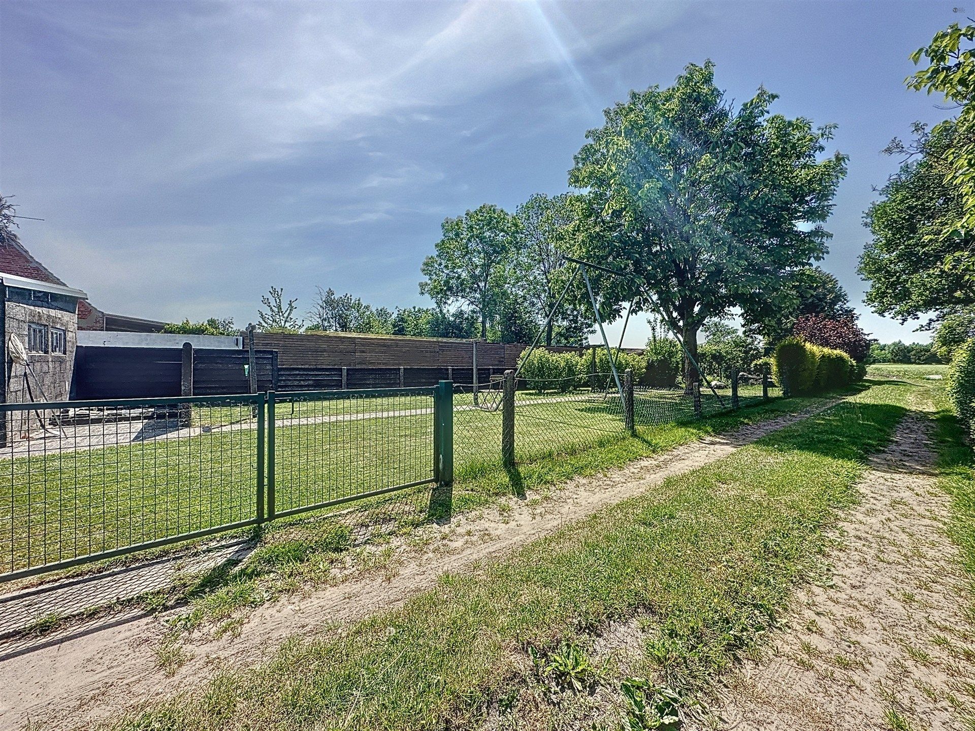Prachtige open bebouwing met 4 slaapkamers en garage op perceel van 946m² foto 21