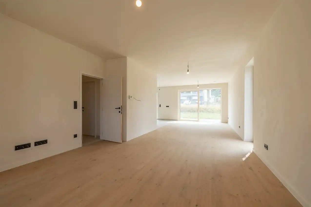 Niewbouwwoning, gunstige ligging, 3 slpk, tuin foto 5