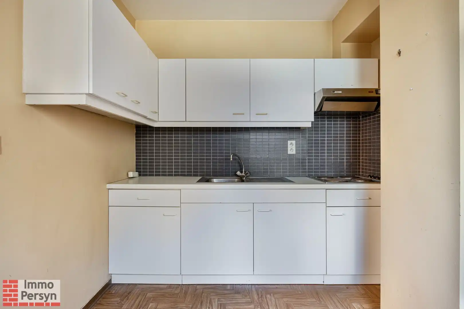 Unieke Renovatorkans: Centrale Ruimte in Aarschot met diverse mogelijkheden foto 4