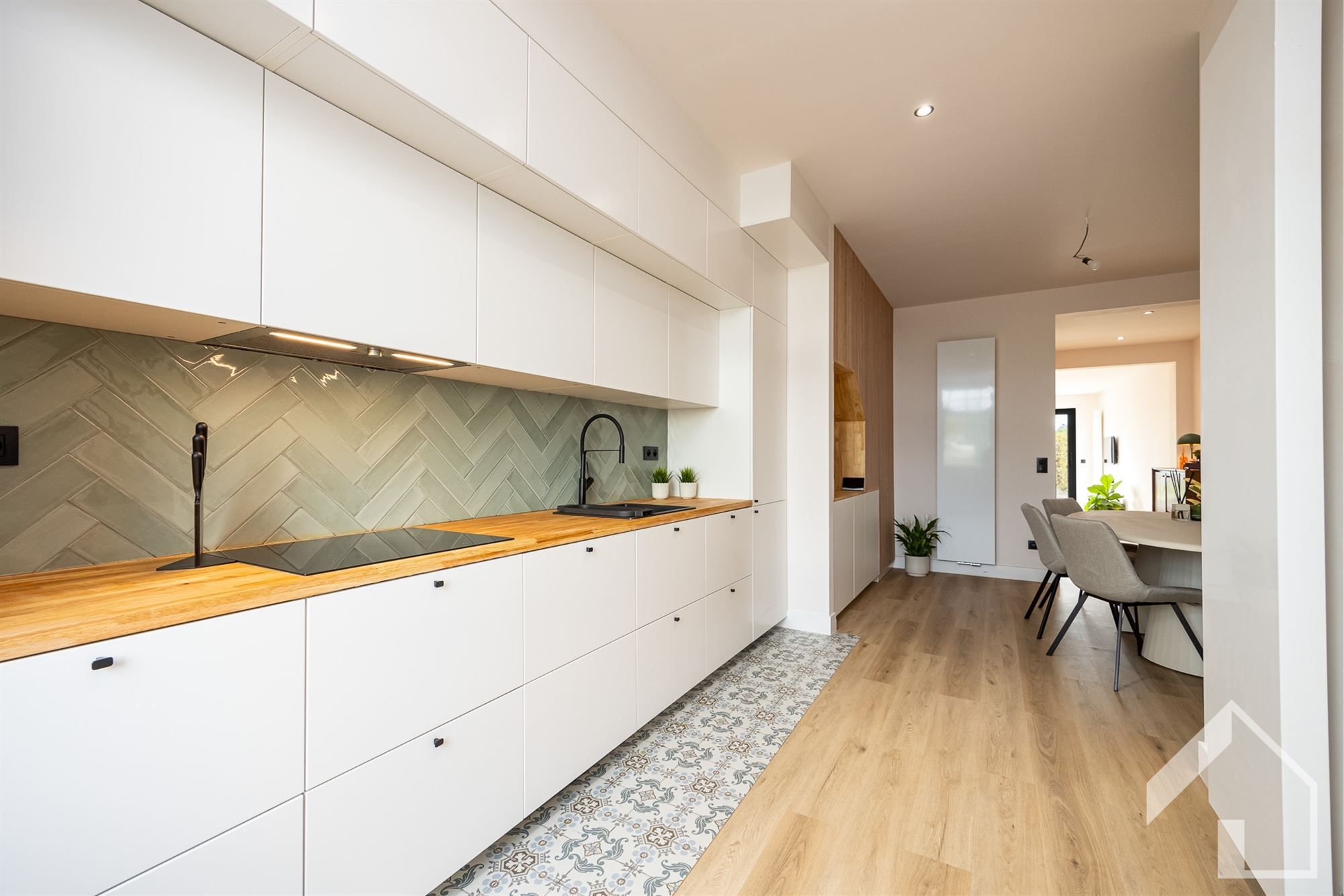 Prachtig gerenoveerde rijwoning! foto 4