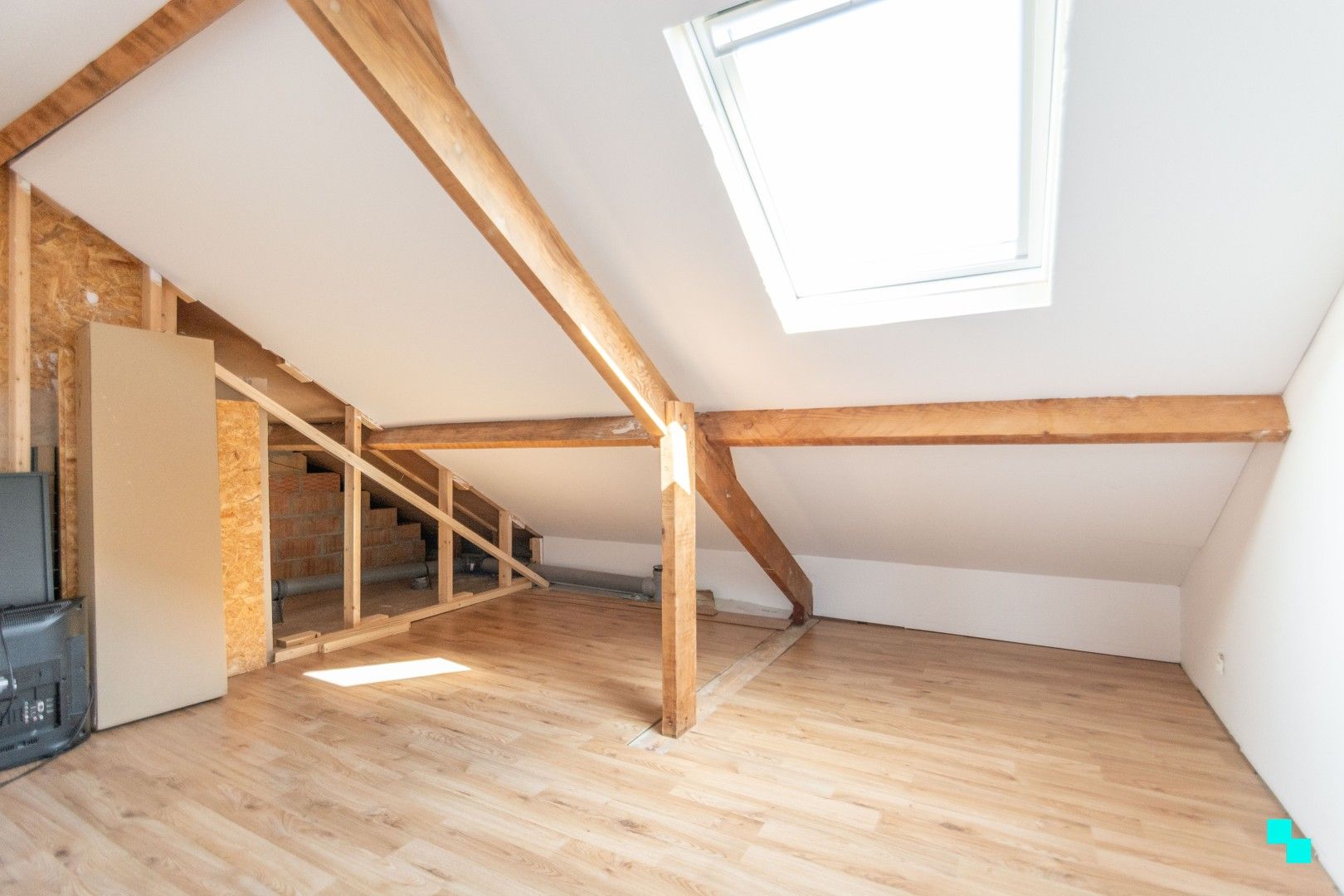 Ruime woning nabij de Makegemse bossen foto 41