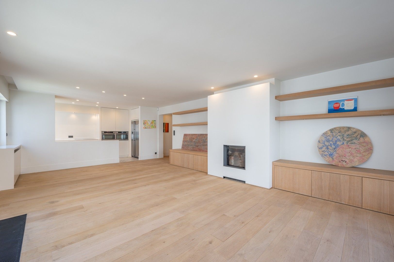 Ruim lichtrijk hoekappartement in het Zoute dichtbij de winkels, het strand en de zee. foto 4
